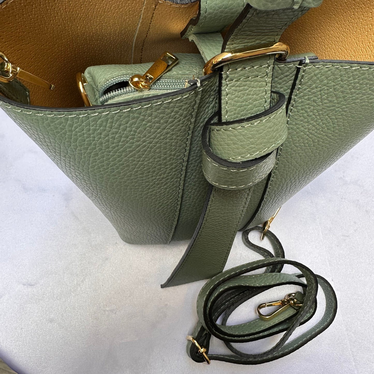 Italian Handmade Leather Bags For Women l l Elegant Leather Tote From Florence, bucket bag