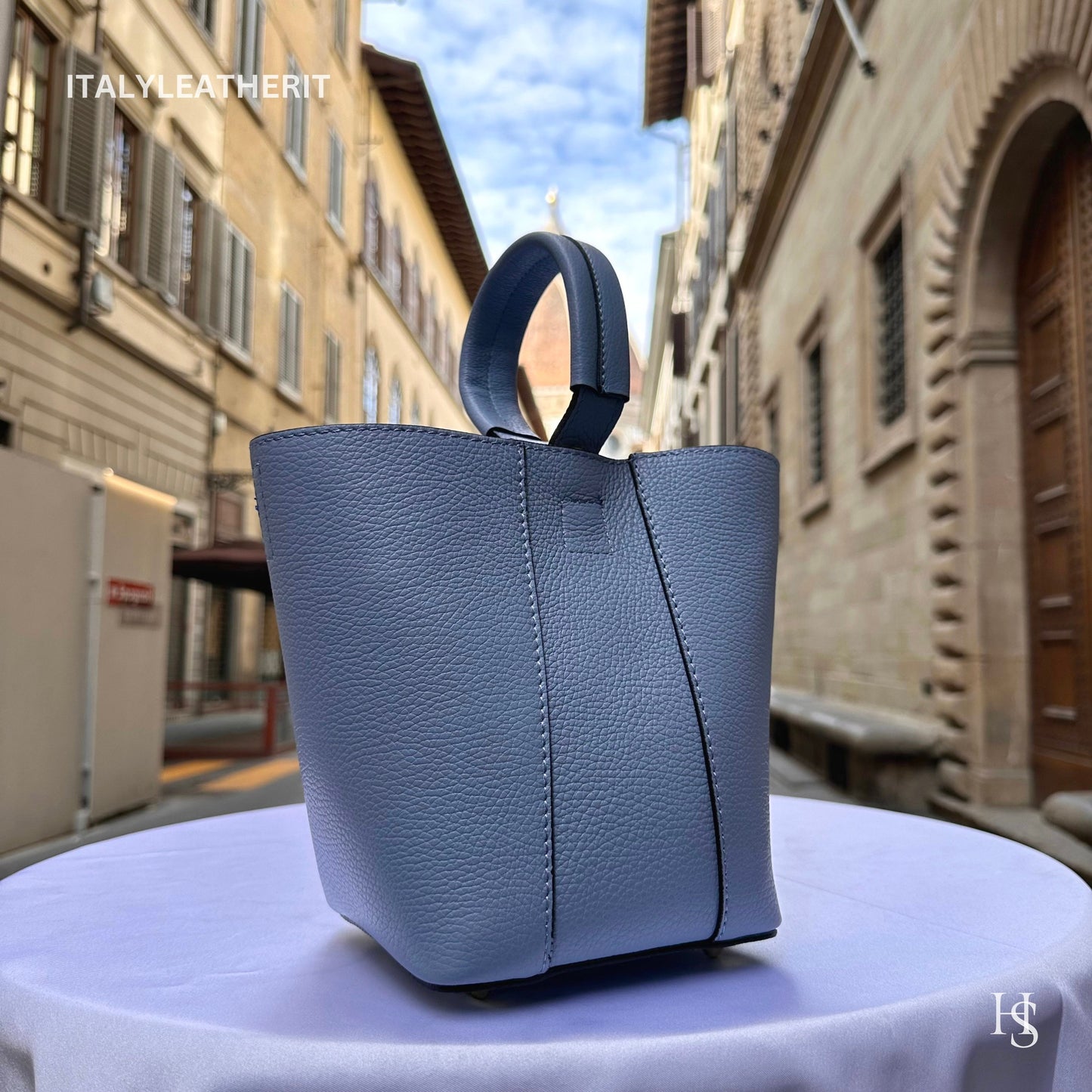 Italian Handmade Leather Bags For Woman l l Elegant Leather Tote From Florence, Bucket bag