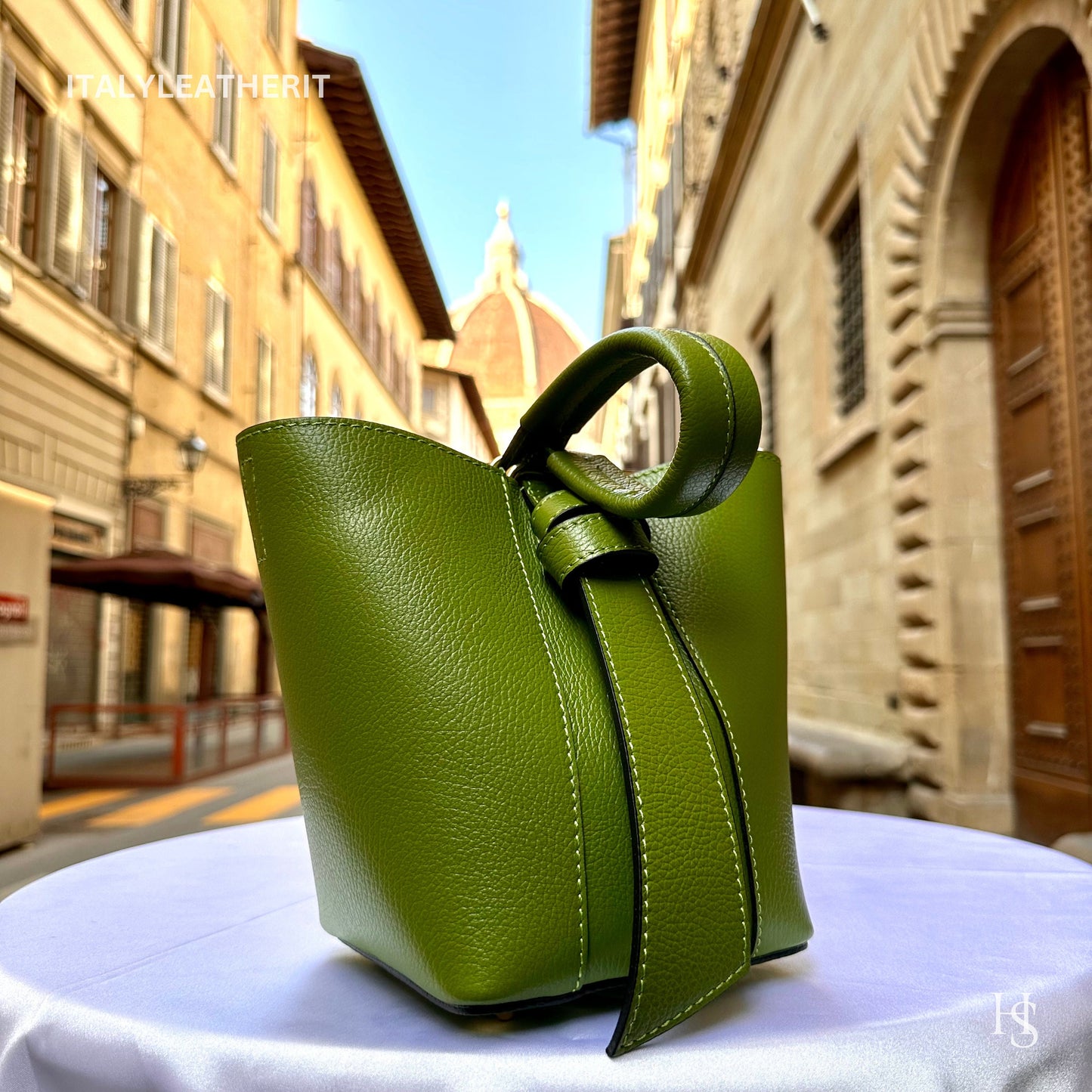 Italian Handmade Leather Bags For Woman l l Elegant Leather Tote From Florence, Bucket bag, Leather bag