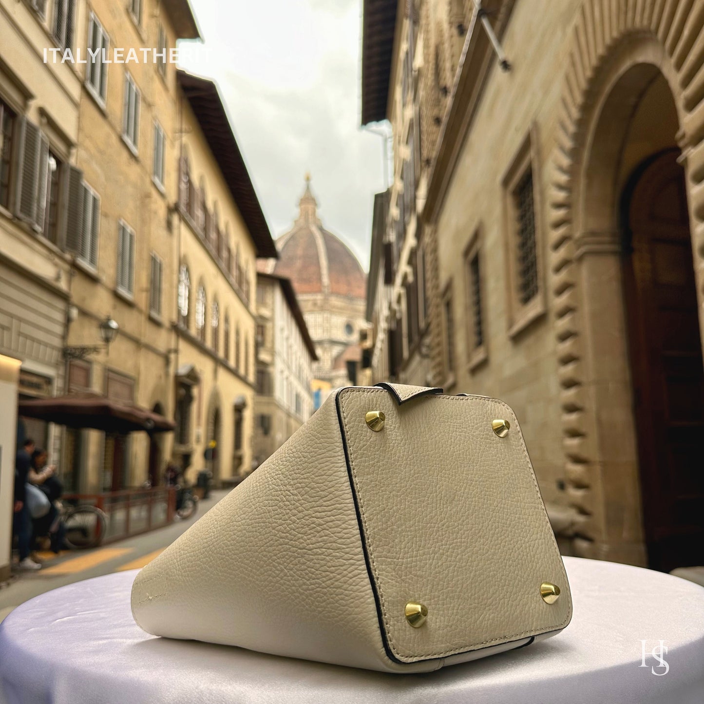 Italian Handmade Leather Bags For Women l l Elegant Leather Tote From Florence, Bucket bag, luxury tote