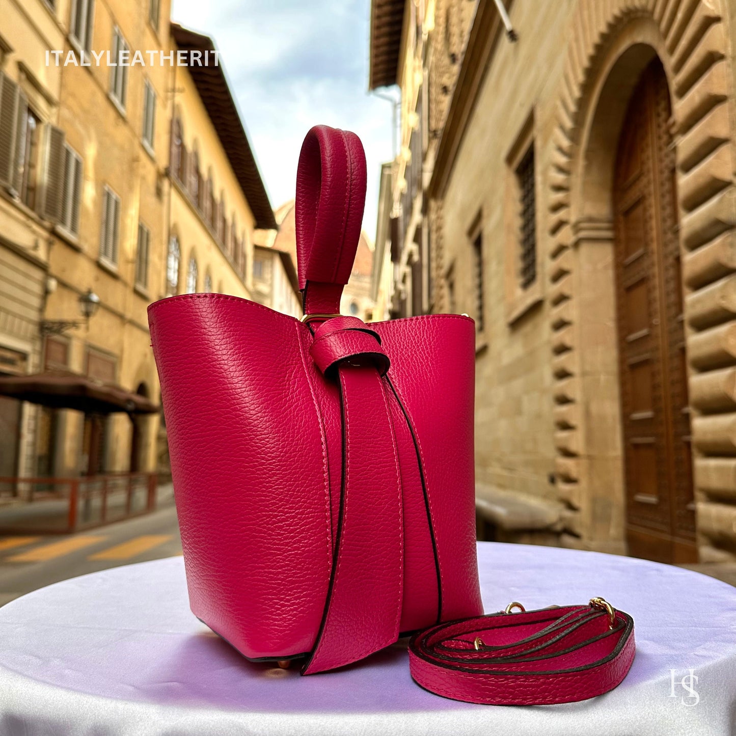 Italian Handmade Leather Bags For Women l l Elegant Leather Tote From Florence, Bucket bag, fuchsia tote, fashion bag