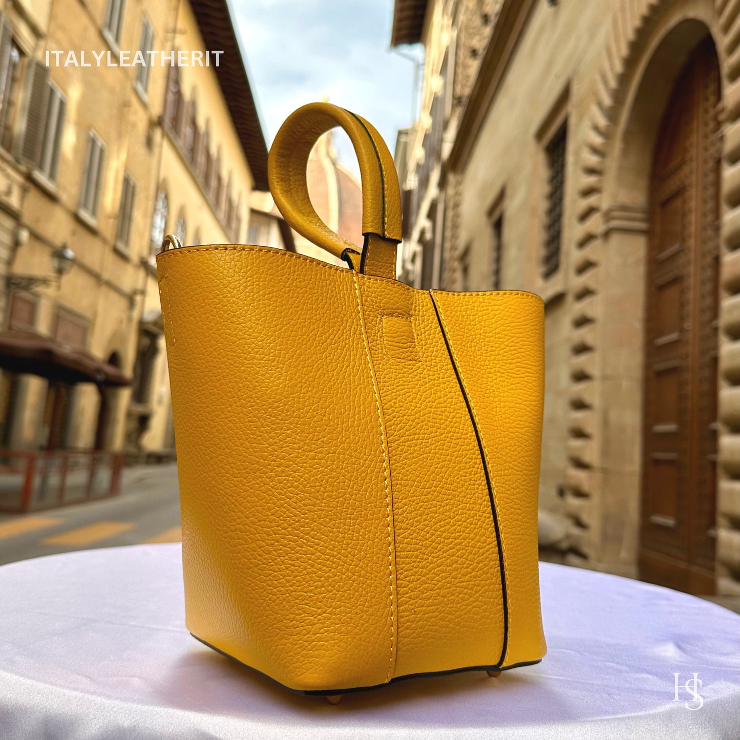 Italian Handmade Leather Bags For Women l l Elegant Leather Tote From Florence, Bucket bag, Made in Italy