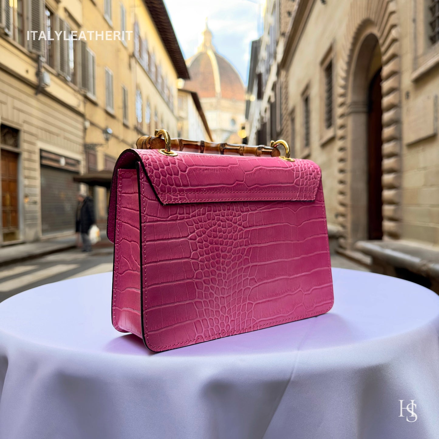 Italian Handmade Leather Bags For Woman l l Elegant Leather Tote From Florence, made in Italy, Pink Mini Crossbody Bag