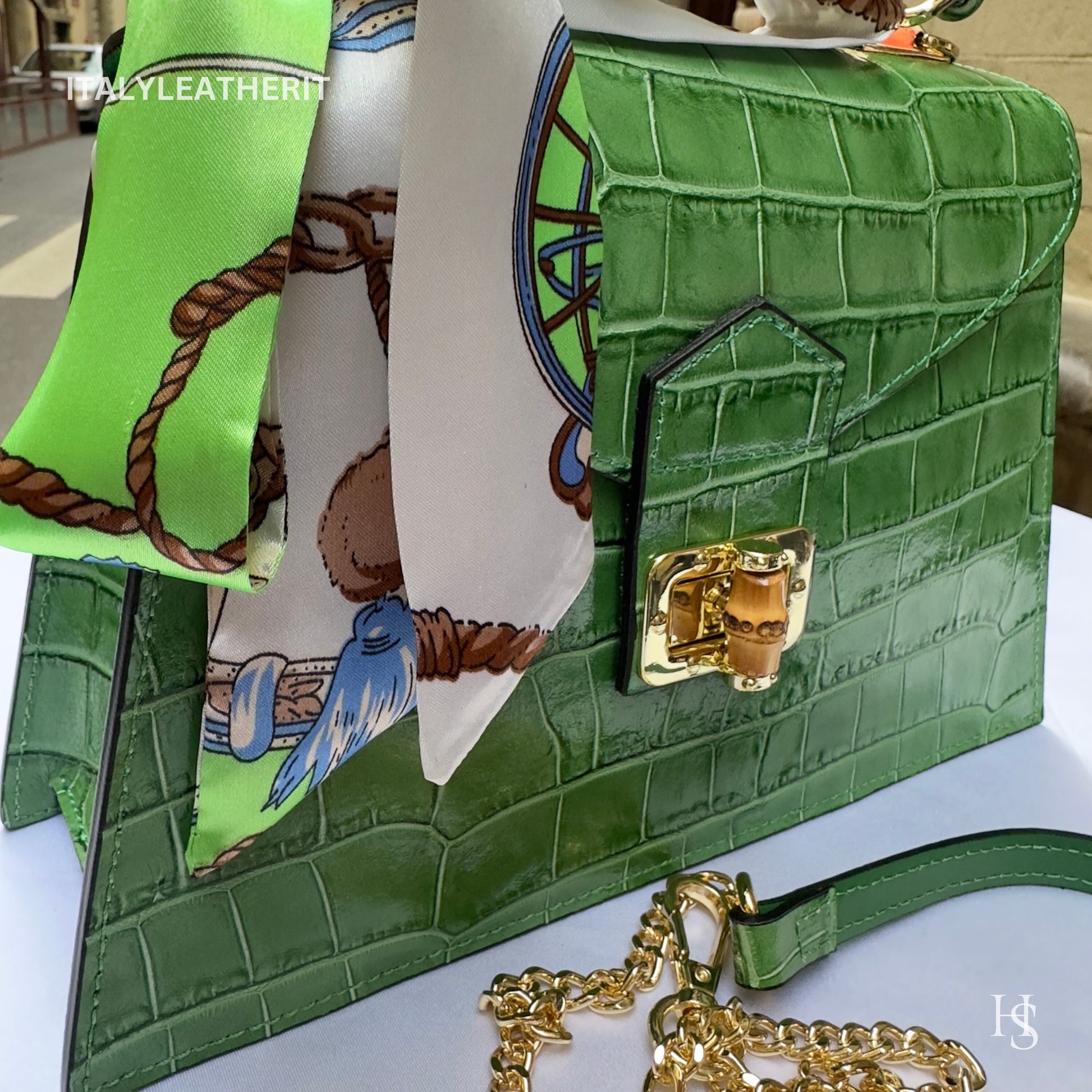 Italian Handmade Leather Bags For Women l l Elegant Leather Tote From Florence, made in Italy, Green leather tote