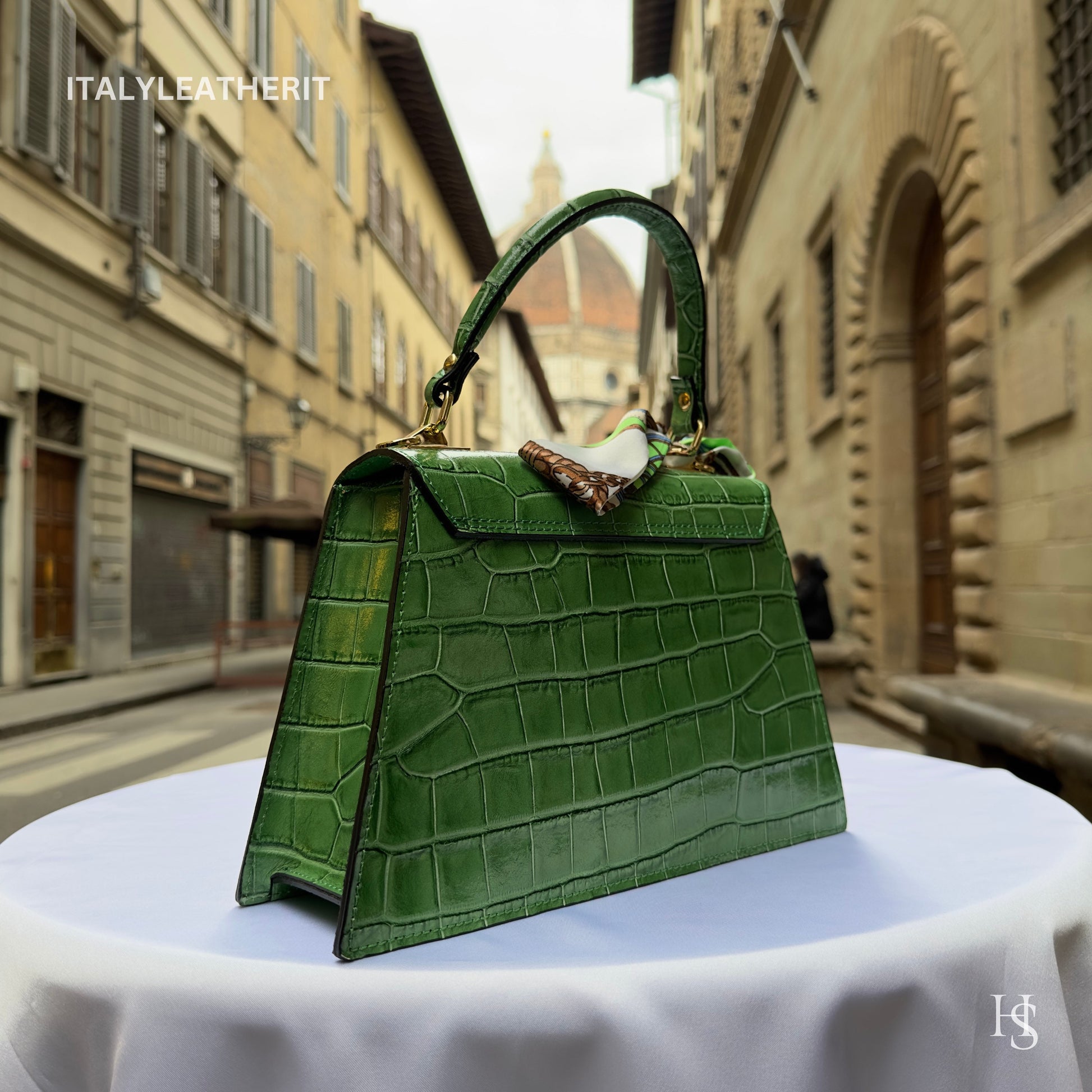 Italian Handmade Leather Bags For Women l l Elegant Leather Tote From Florence, made in Italy, Green leather tote