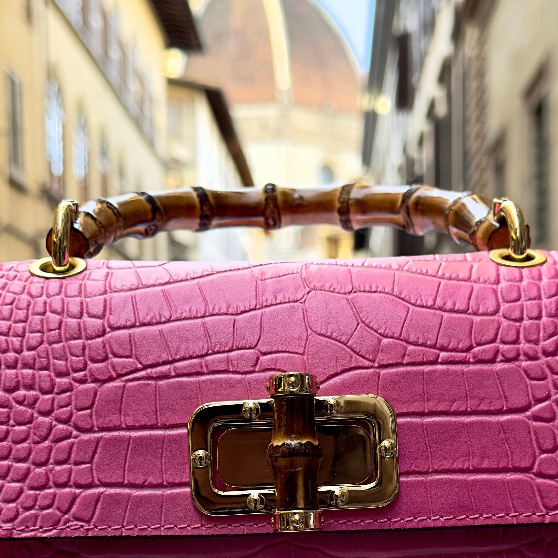 Italian Handmade Leather Bags For Woman l l Elegant Leather Tote From Florence, made in Italy, Pink Mini Crossbody Bag