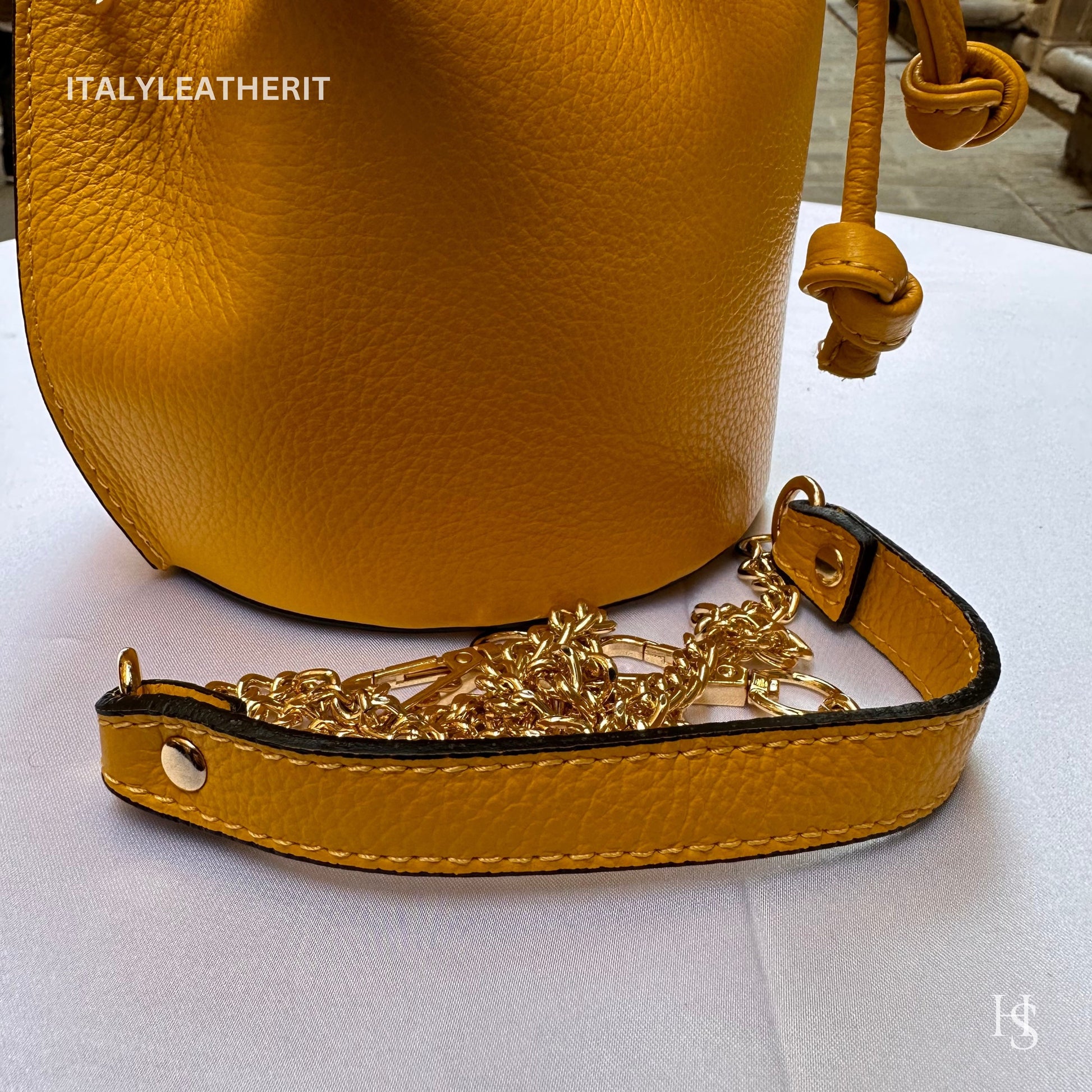 Italian Handmade Leather Bags For Women l l Elegant Leather Tote From Florence, Bucket bag, small bag