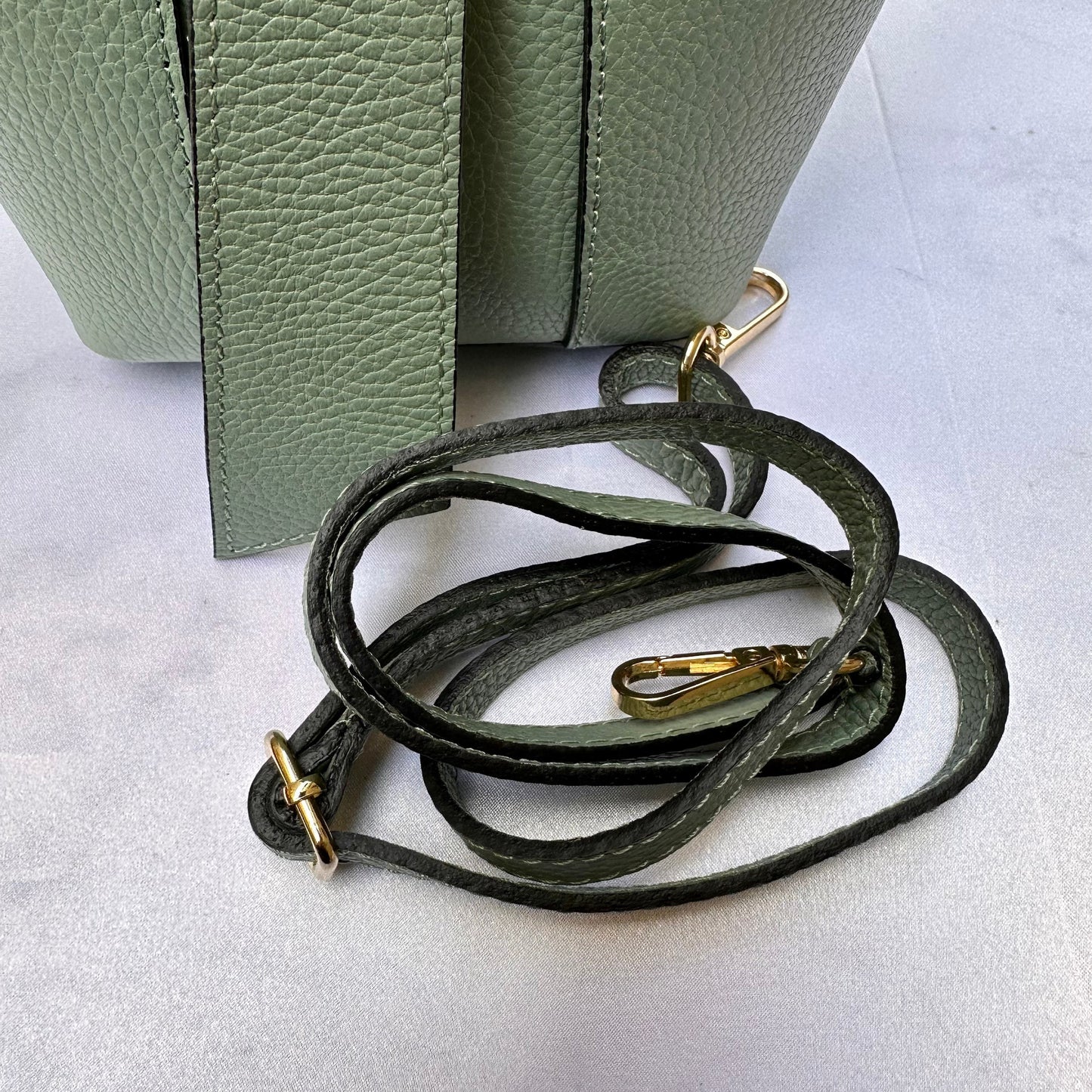 Italian Handmade Leather Bags For Women l l Elegant Leather Tote From Florence, bucket bag