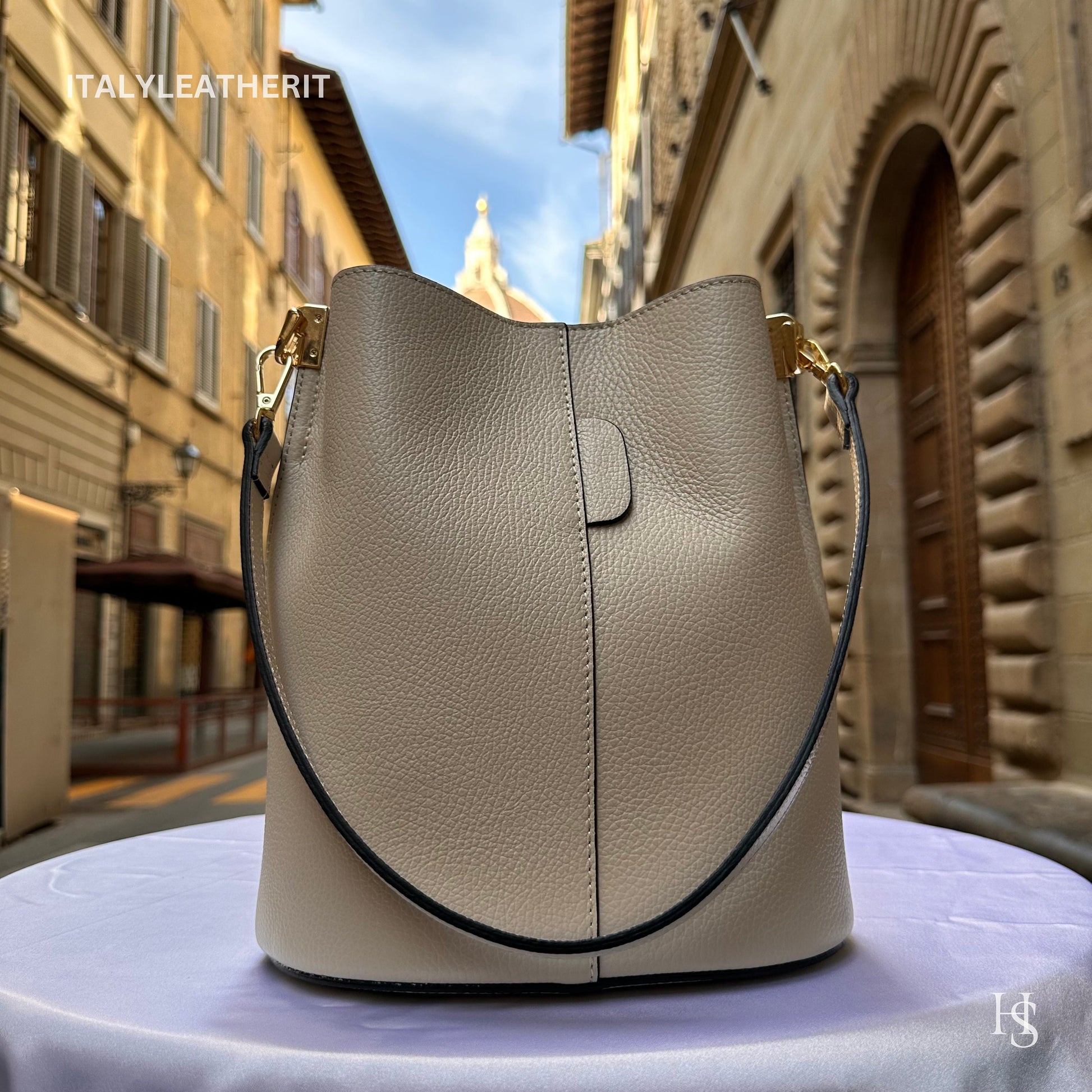 Italian Handmade Leather Bags For Woman l l Elegant Leather Tote From Florence || Made in Italy, Bucket bag