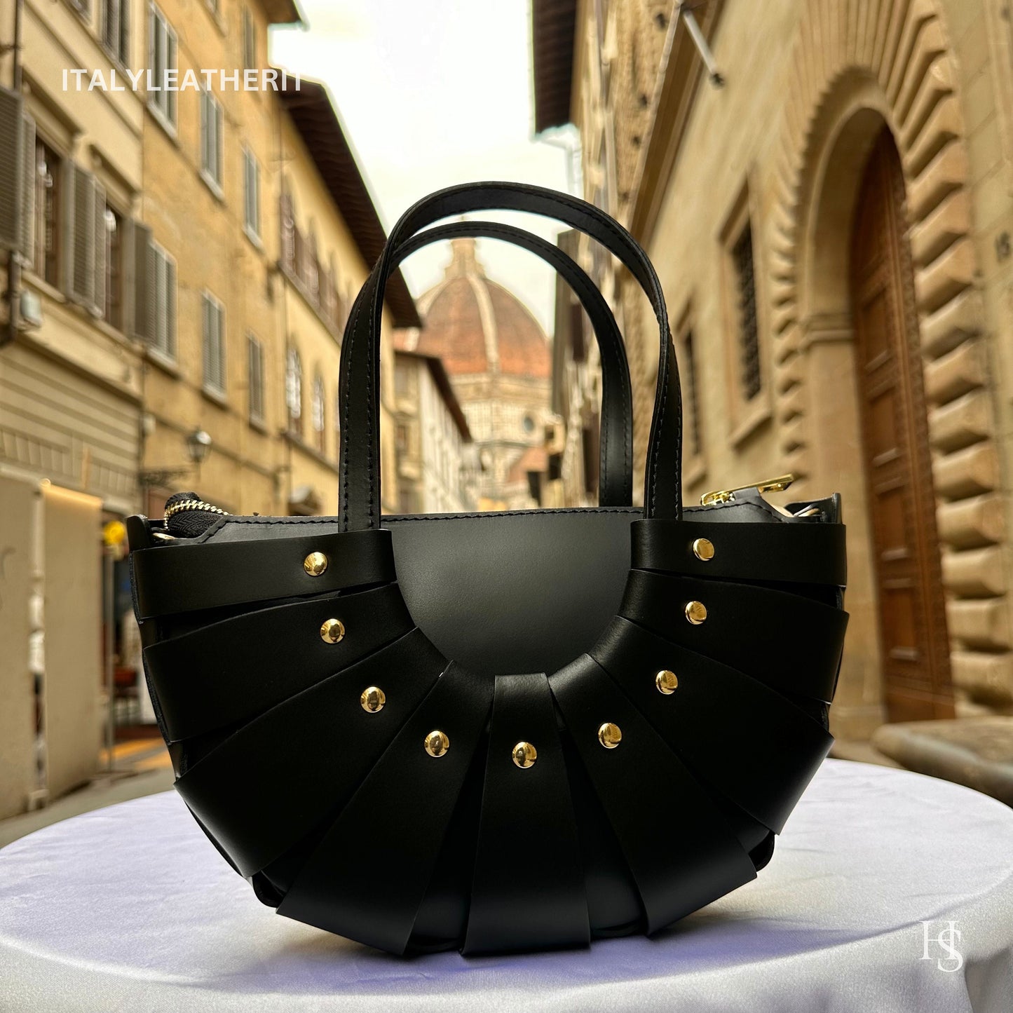 Elegant Italian Leather Shoulder Tote Crafted in Florence Handcrafted in Florence - Italy Leather Shop