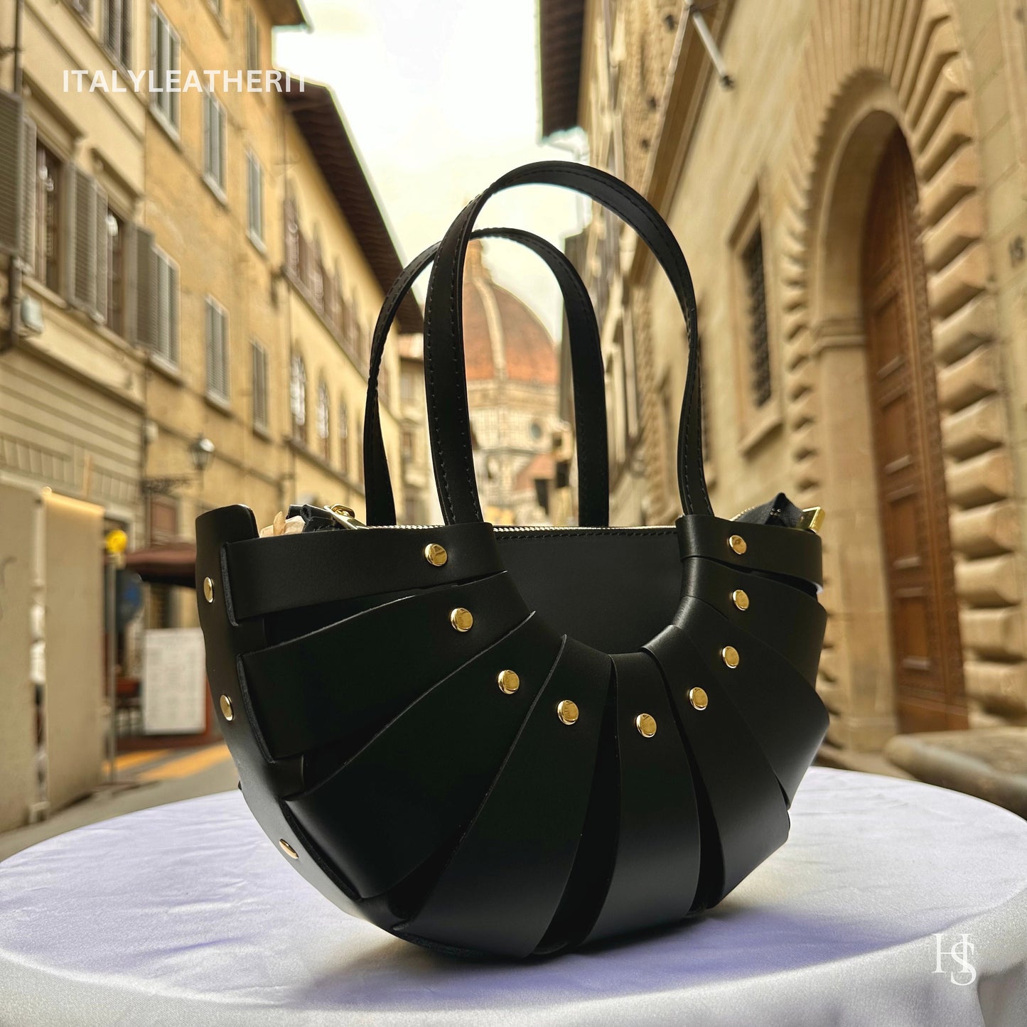 Elegant Italian Leather Shoulder Tote Crafted in Florence Handcrafted in Florence - Italy Leather Shop