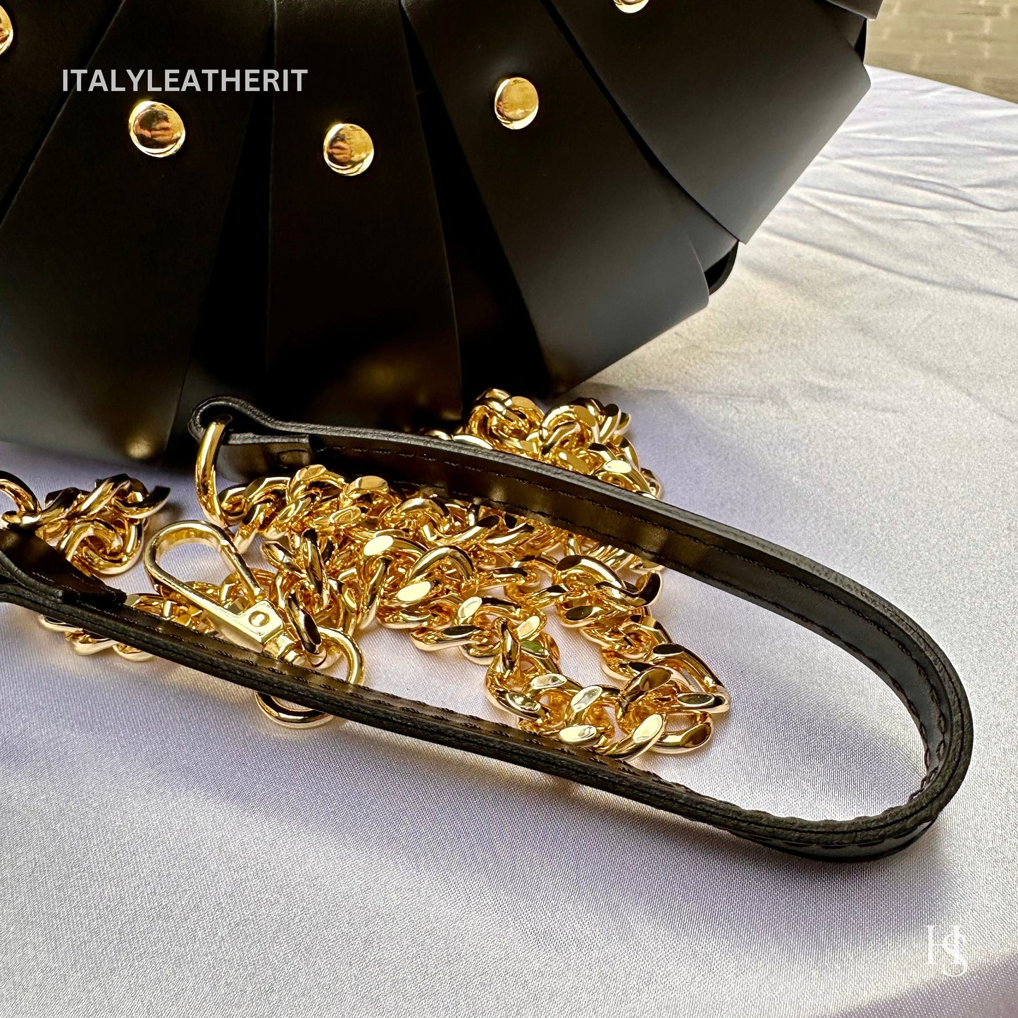 Elegant Italian Leather Shoulder Tote Crafted in Florence Handcrafted in Florence - Italy Leather Shop