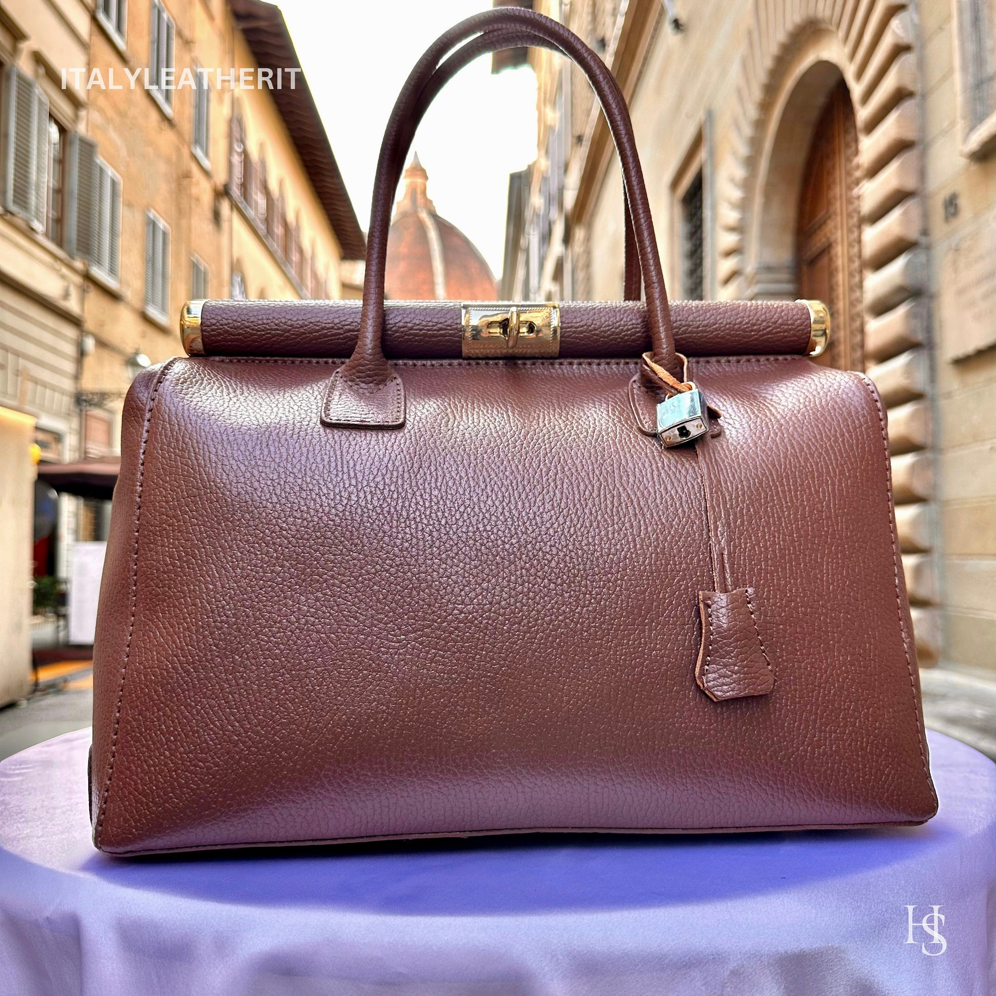 Italian Handmade Leather Bags For Woman l l Elegant Leather Tote From Florence, Black bag, Lock bag