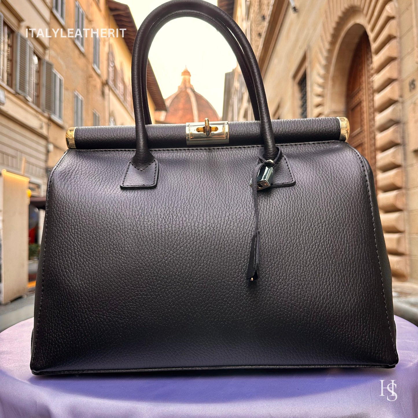 Italian Handmade Leather Bags For Woman l l Elegant Leather Tote From Florence, Black bag, Lock bag