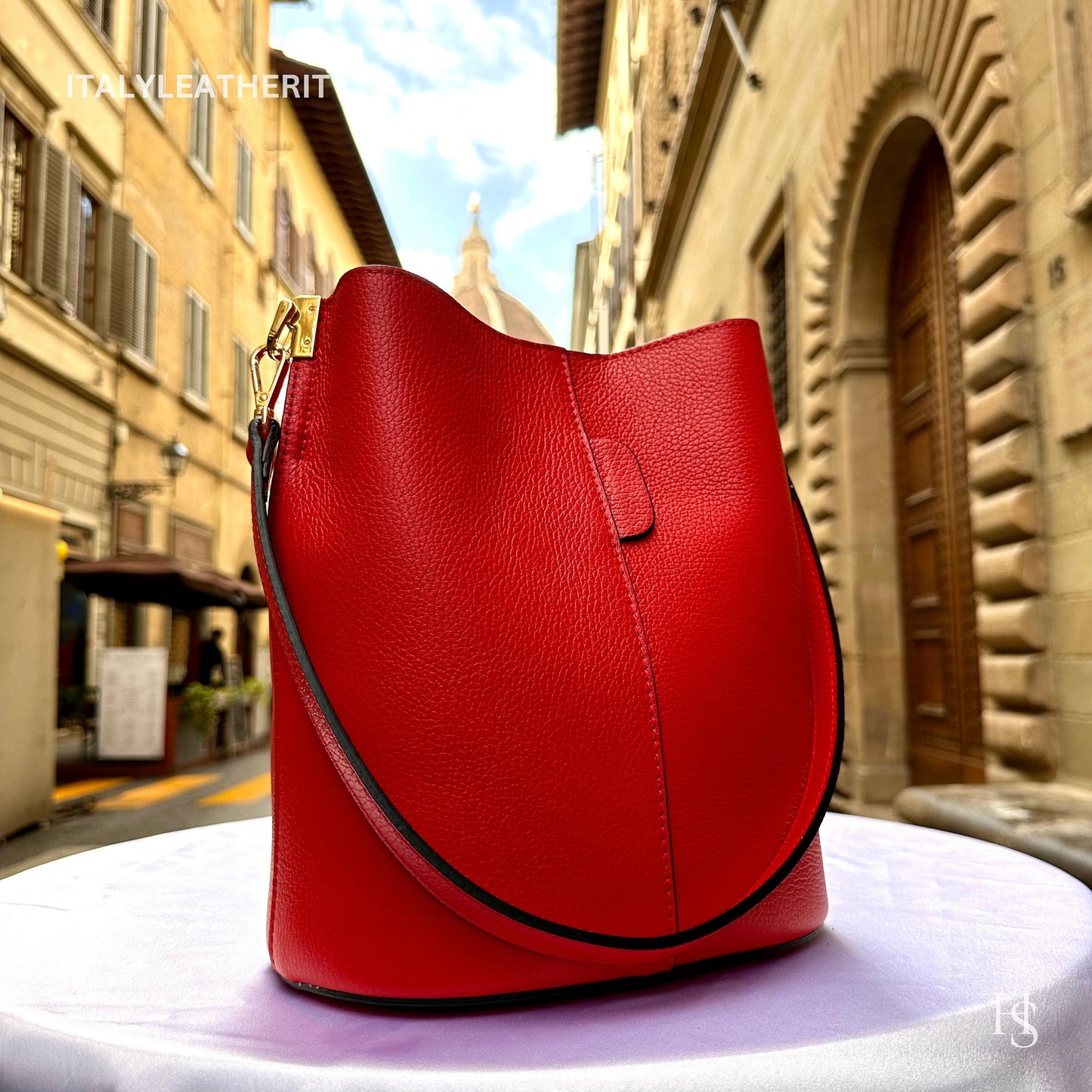 Italian Handmade Leather Bags For Woman l Elegant Leather Tote From Florence | Made in Italy, Bucket bag