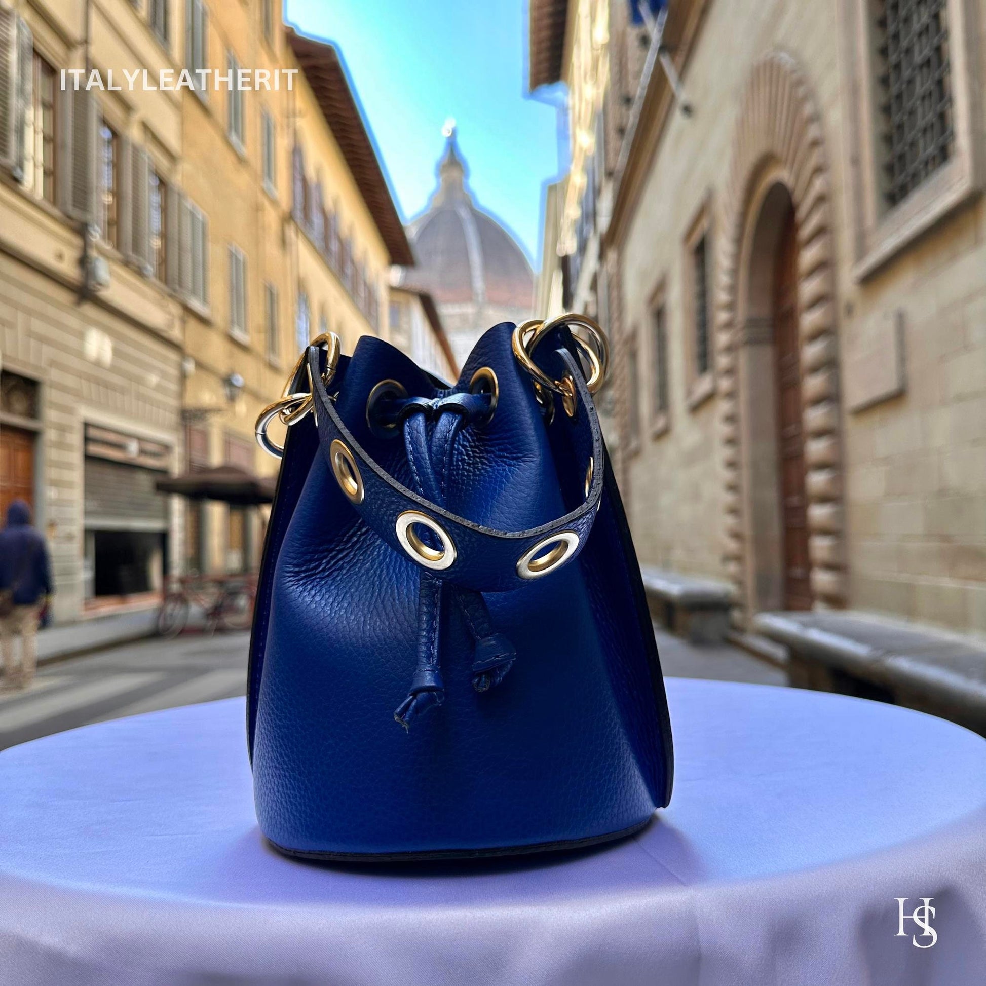 Italian Handmade Leather Bags For Women l l Elegant Leather Tote From Florence, Bucket bag, blue purse