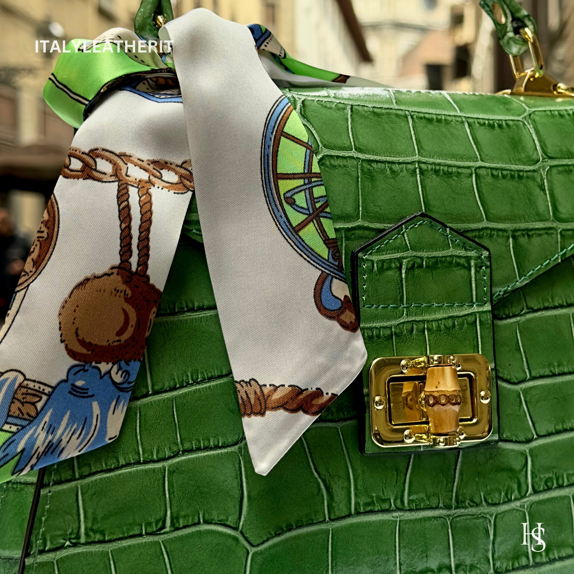 Italian Handmade Leather Bags For Women l l Elegant Leather Tote From Florence, made in Italy, Green leather tote