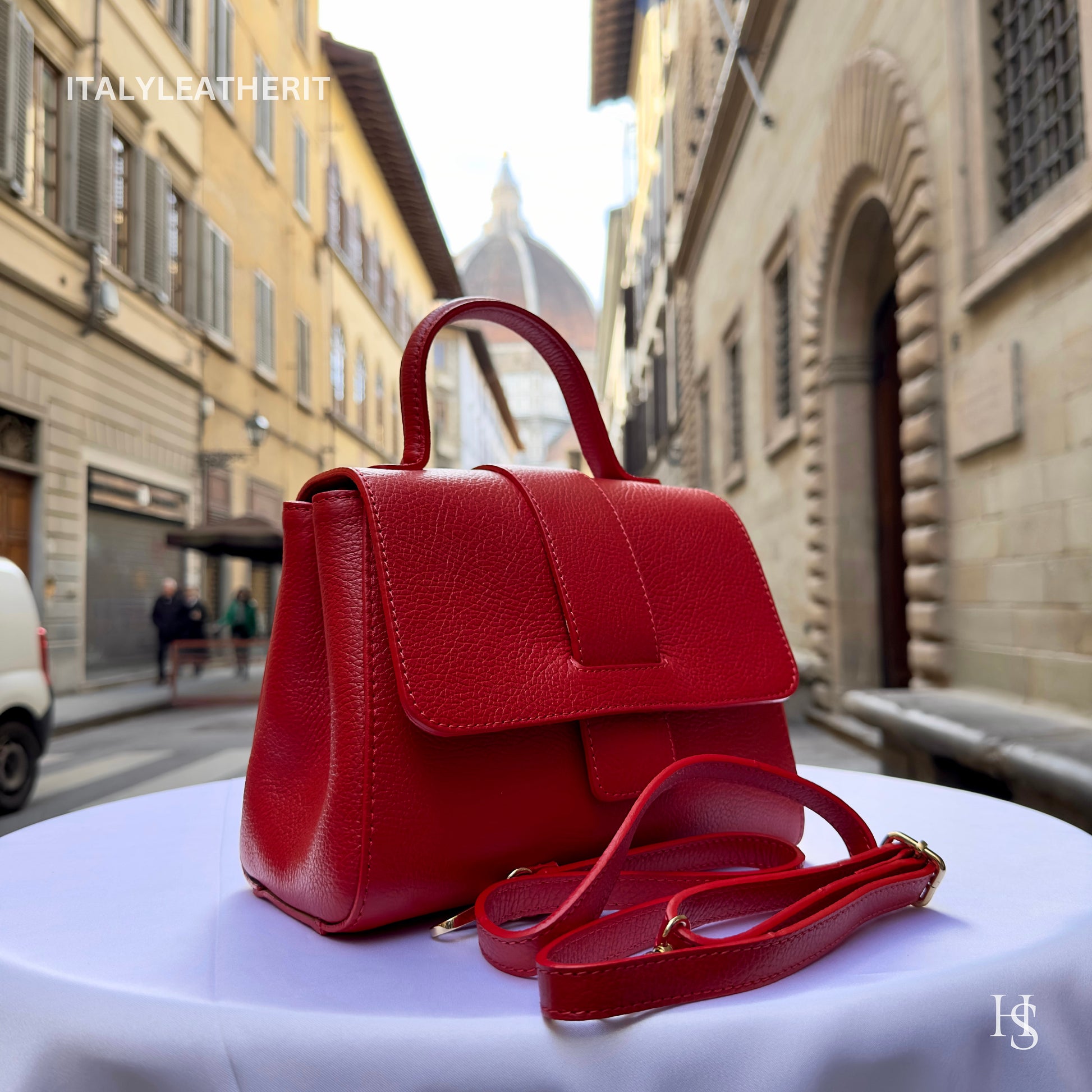 Italian Handmade Leather Bags For Women | Elegant Red Leather Handbag From Florence | Premium Italian Craftsmanship