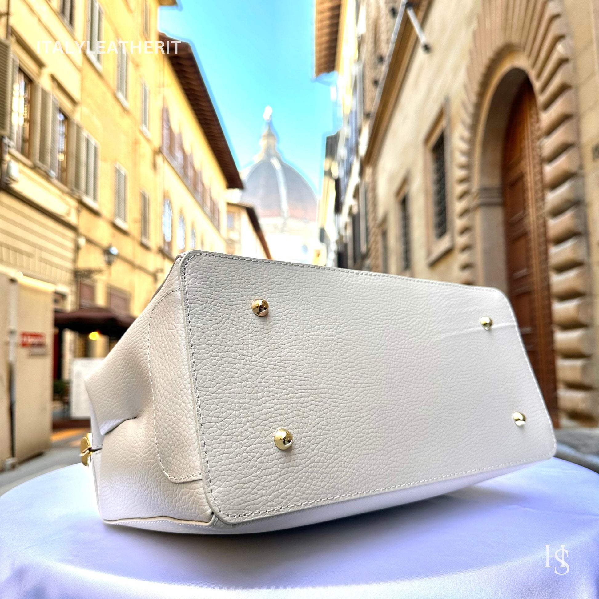 Italian Handmade Leather Bags For Women l l Elegant Leather Tote From Florence, Cream bag, Lock bag, Made in Italy