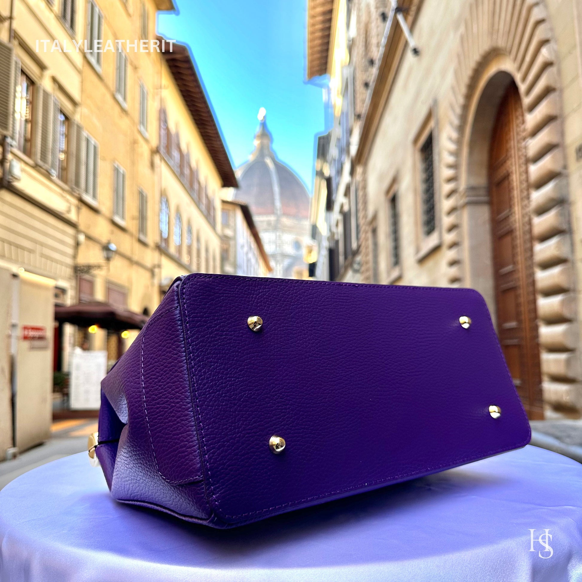 Italian Handmade Leather Bags For Woman l l Elegant Leather Tote From Florence, Purple bag, Lock bag