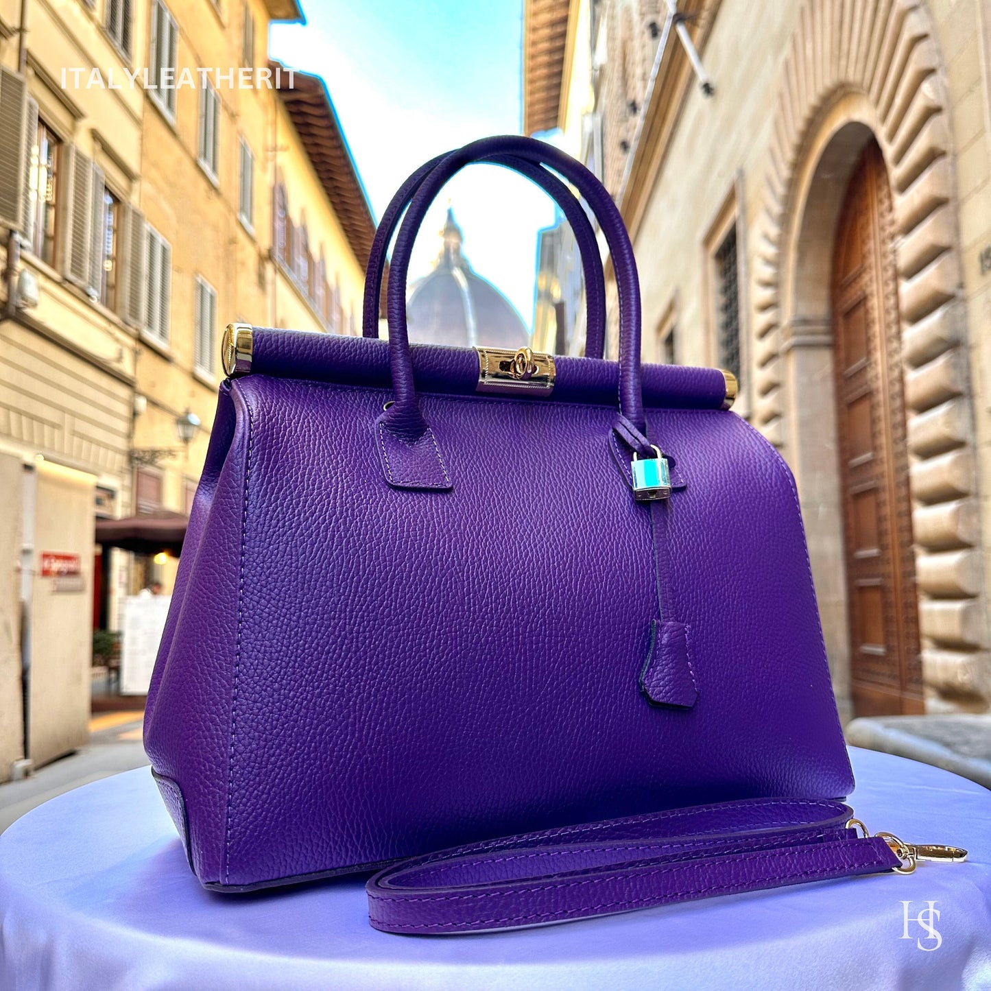Italian Handmade Leather Bags For Woman l l Elegant Leather Tote From Florence, Purple bag, Lock bag