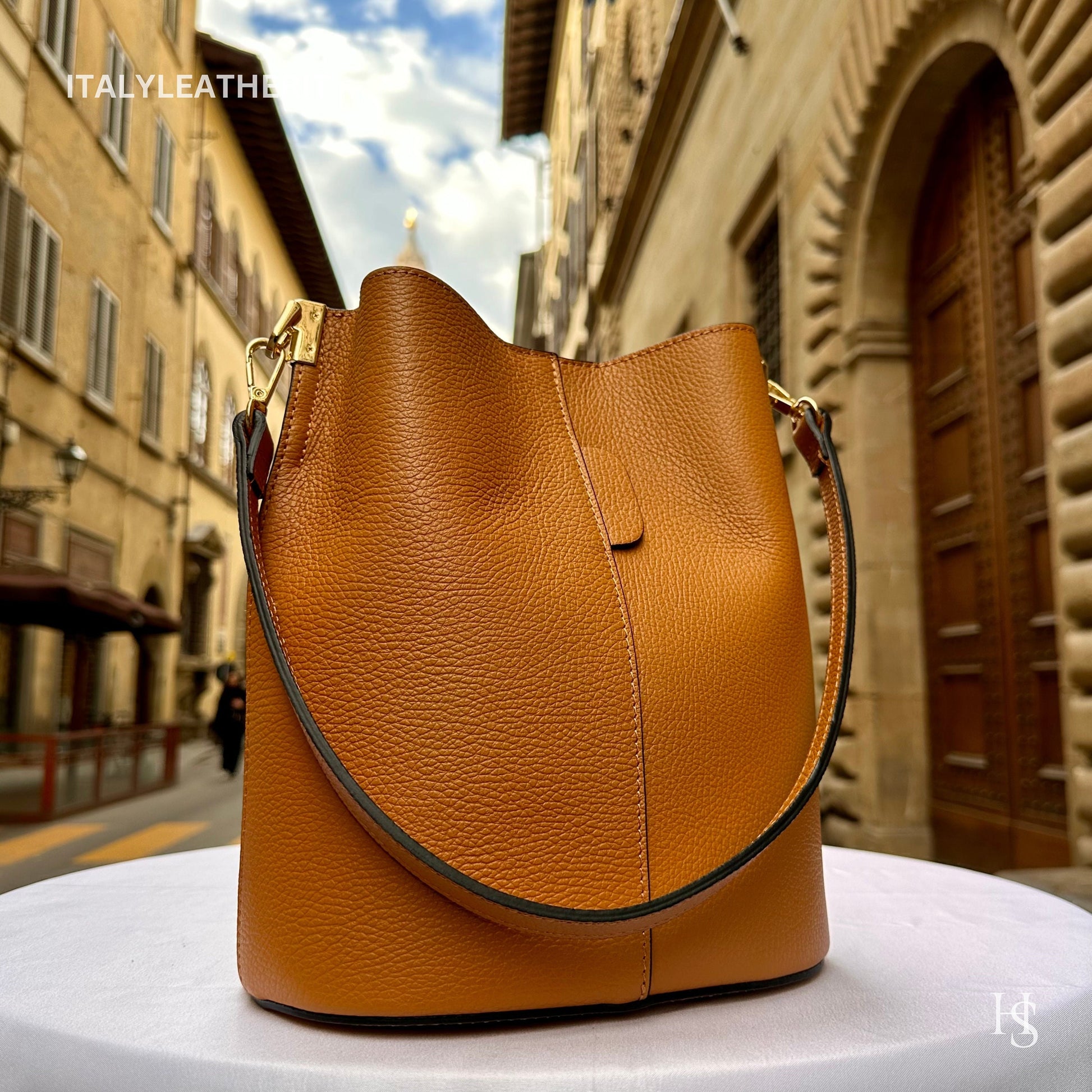 Italian Handmade Leather Bags For Woman l l Elegant Leather Tote From Florence || Made in Italy, Bucket bag
