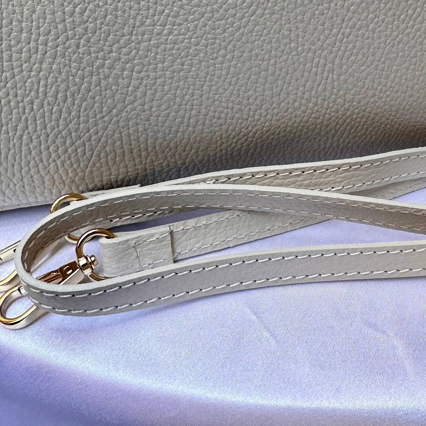 Italian Handmade Leather Bags For Women l l Elegant Leather Tote From Florence, Cream bag, Lock bag, Made in Italy
