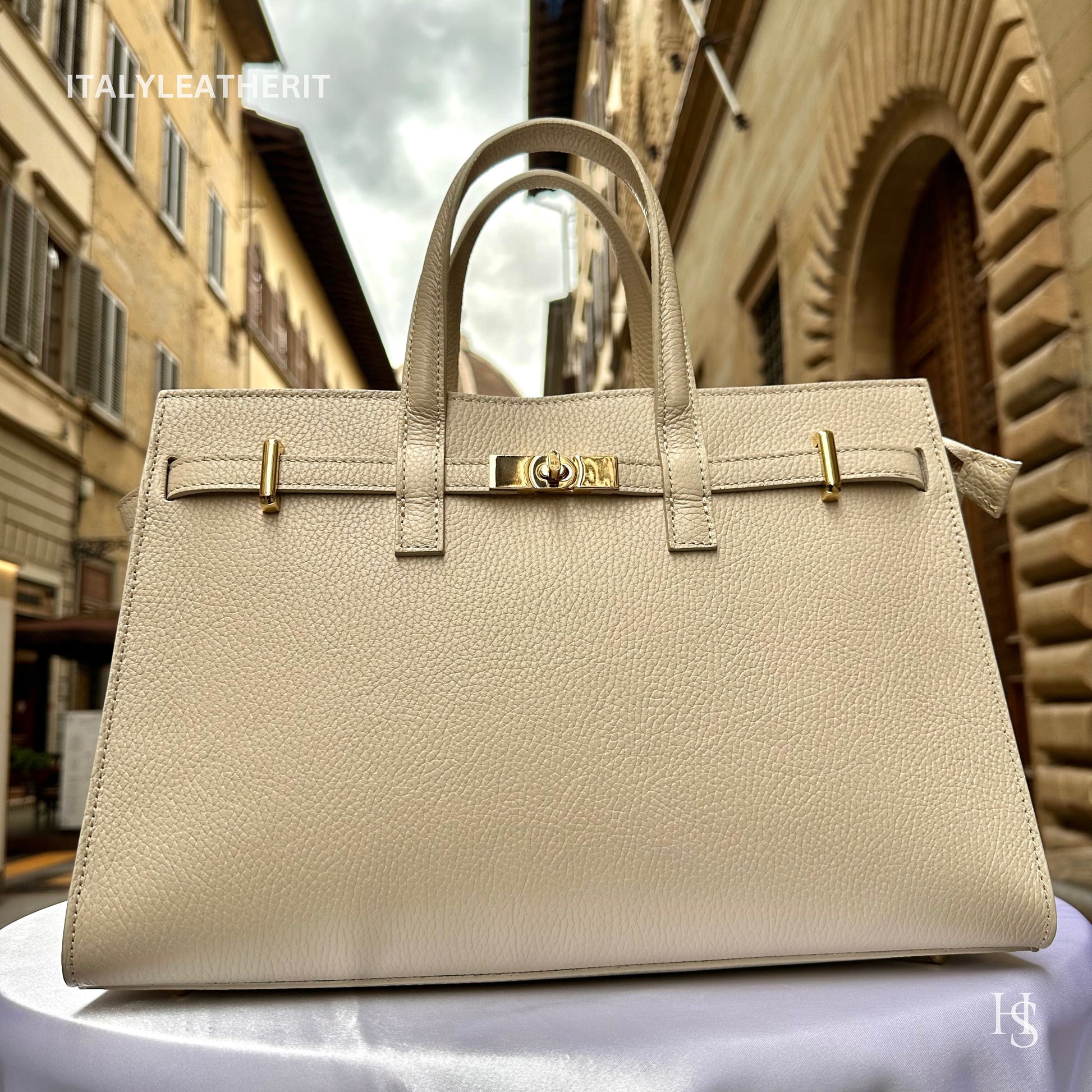 Italian Handmade Leather Bags for Women | Elegant Tote & Purse from Florence, gold hardware bag