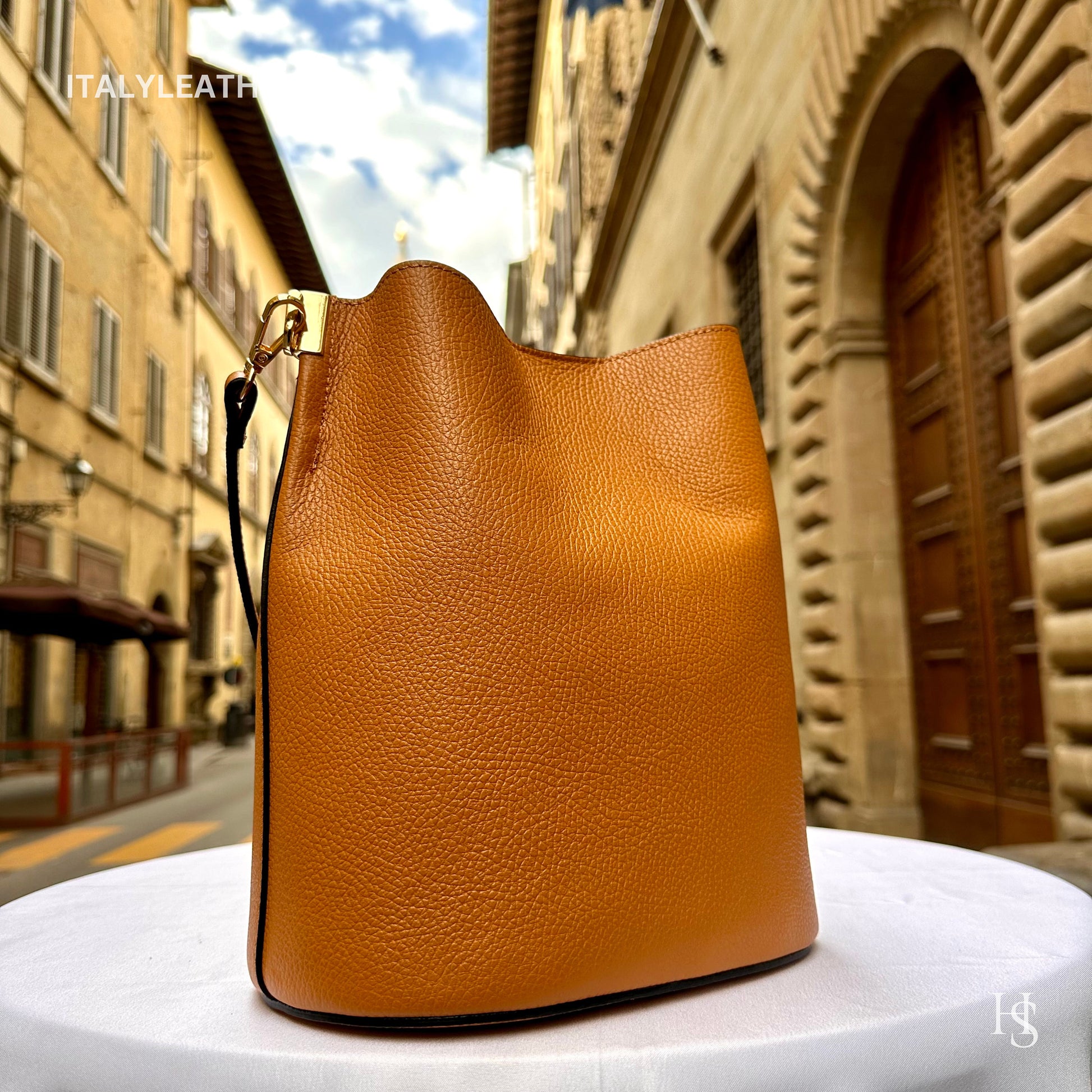 Italian Handmade Leather Bags For Woman l l Elegant Leather Tote From Florence || Made in Italy, Bucket bag