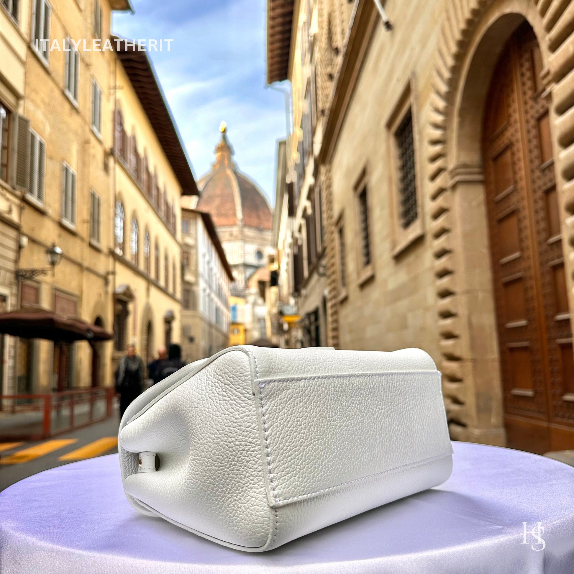 Italian Handmade Leather Bags For Women | Elegant White Leather Tote From Florence | Expertly Handcrafted in Italy