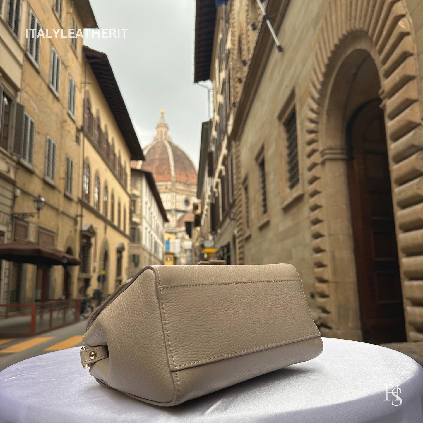 Italian Handmade Leather Bags For Women l l Elegant Leather Tote From Florence, Spacious & Stylish Florentine Tote