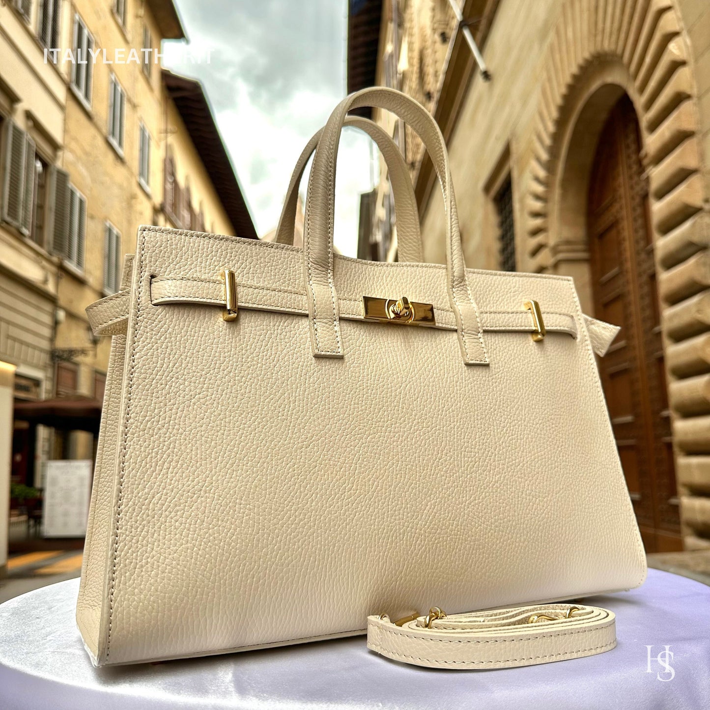 Italian Handmade Leather Bags for Women | Elegant Tote & Purse from Florence, gold hardware bag