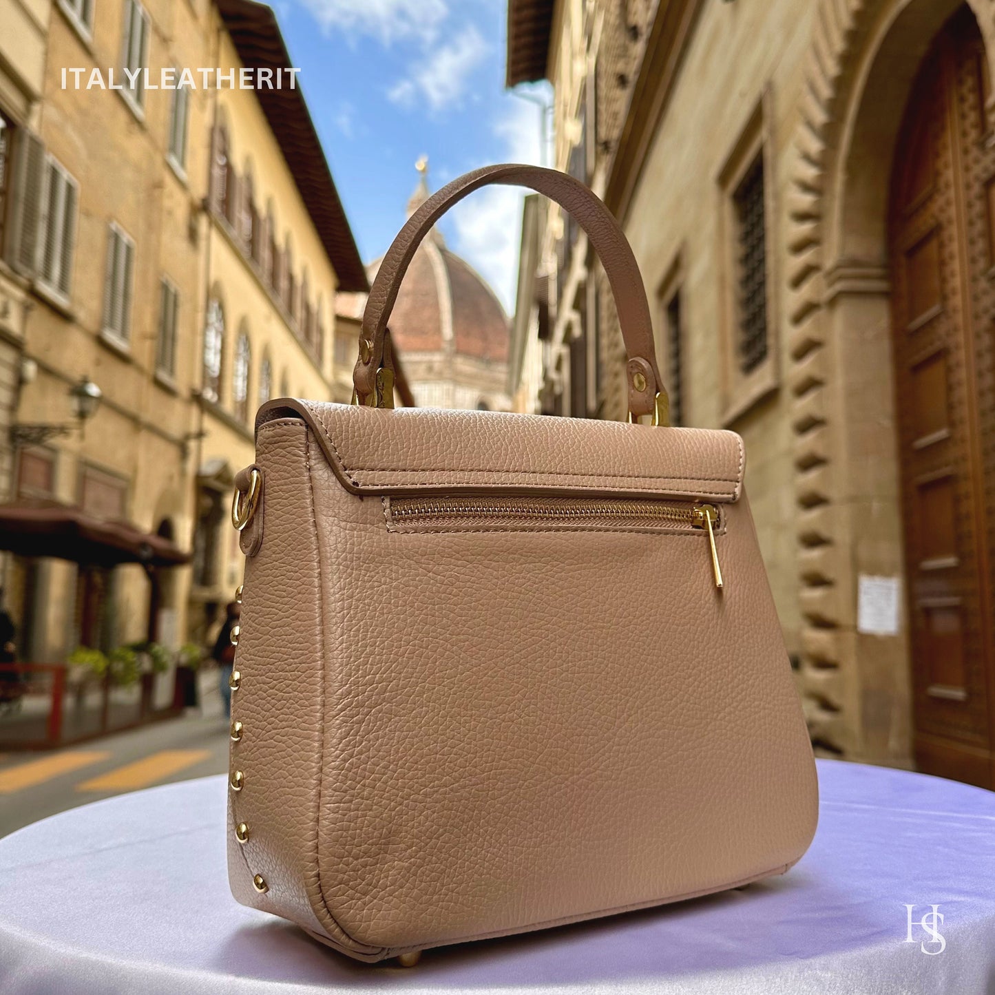 Italian Handmade Leather Bags For Women l l Elegant Leather Tote From Florence with bee-shaped lobster clasp closure