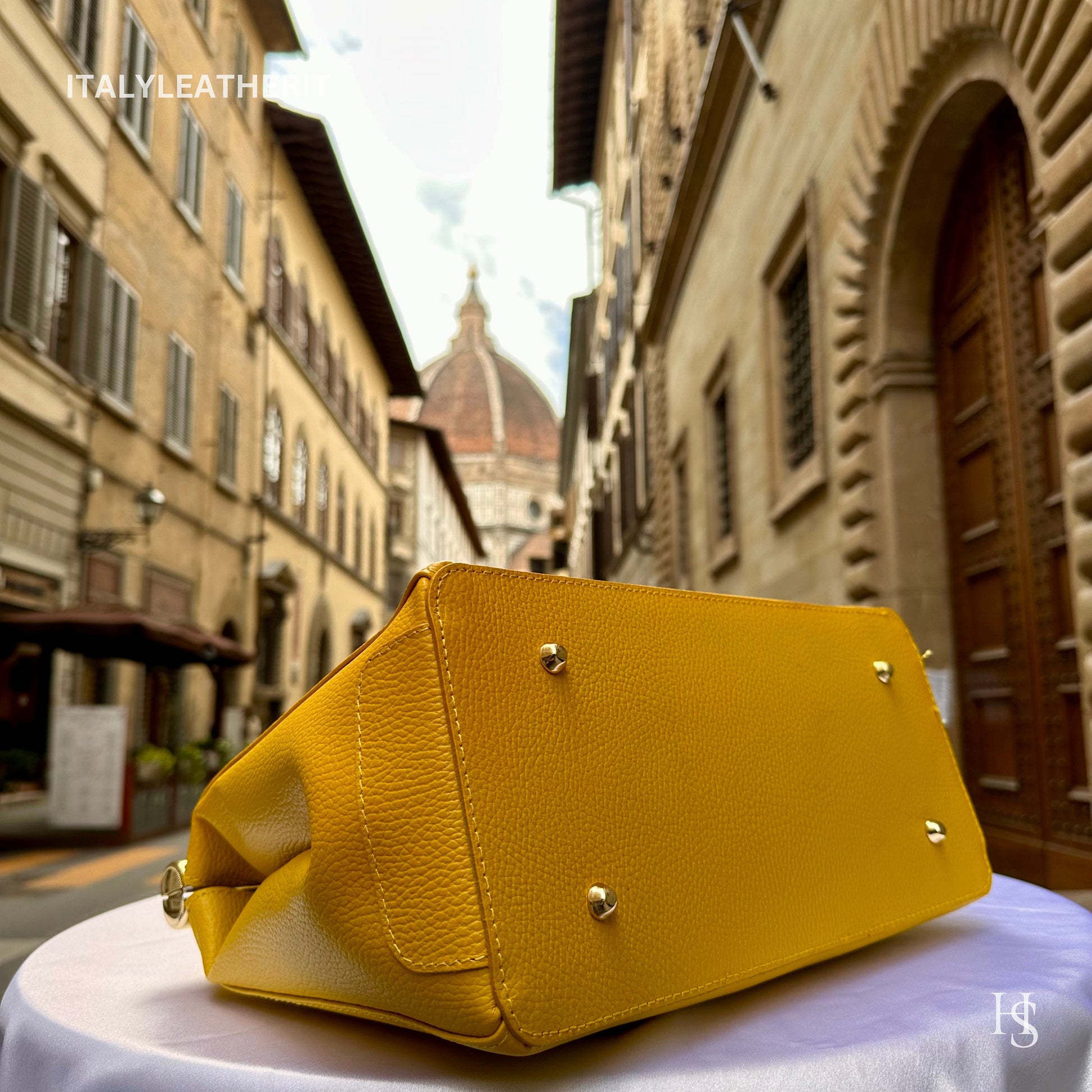Italian Handmade Leather Bags For Women l l Elegant Leather Tote From Florence, Yellow Tote, Lock bag