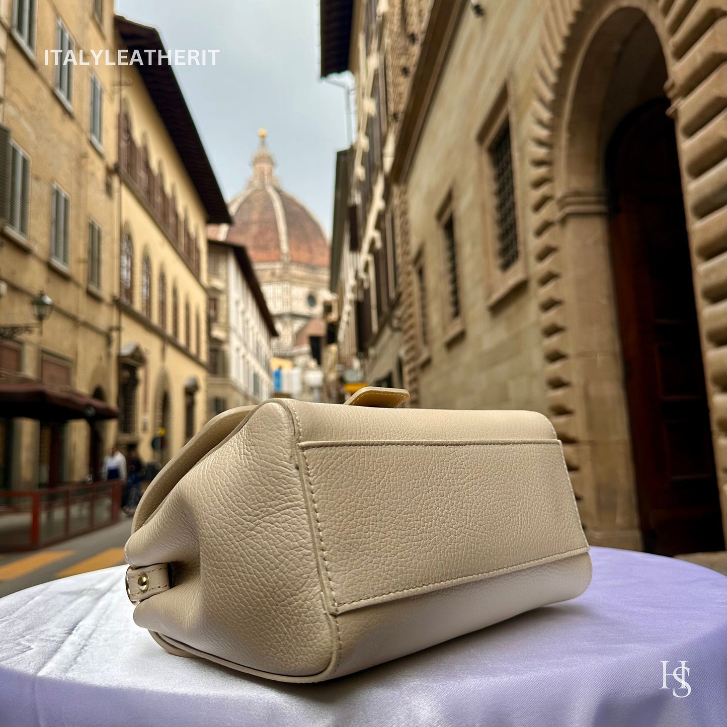 Italian Handmade Leather Bags For Women | Elegant Leather Tote From Florence | Made in Italy | Beige Leather Tote