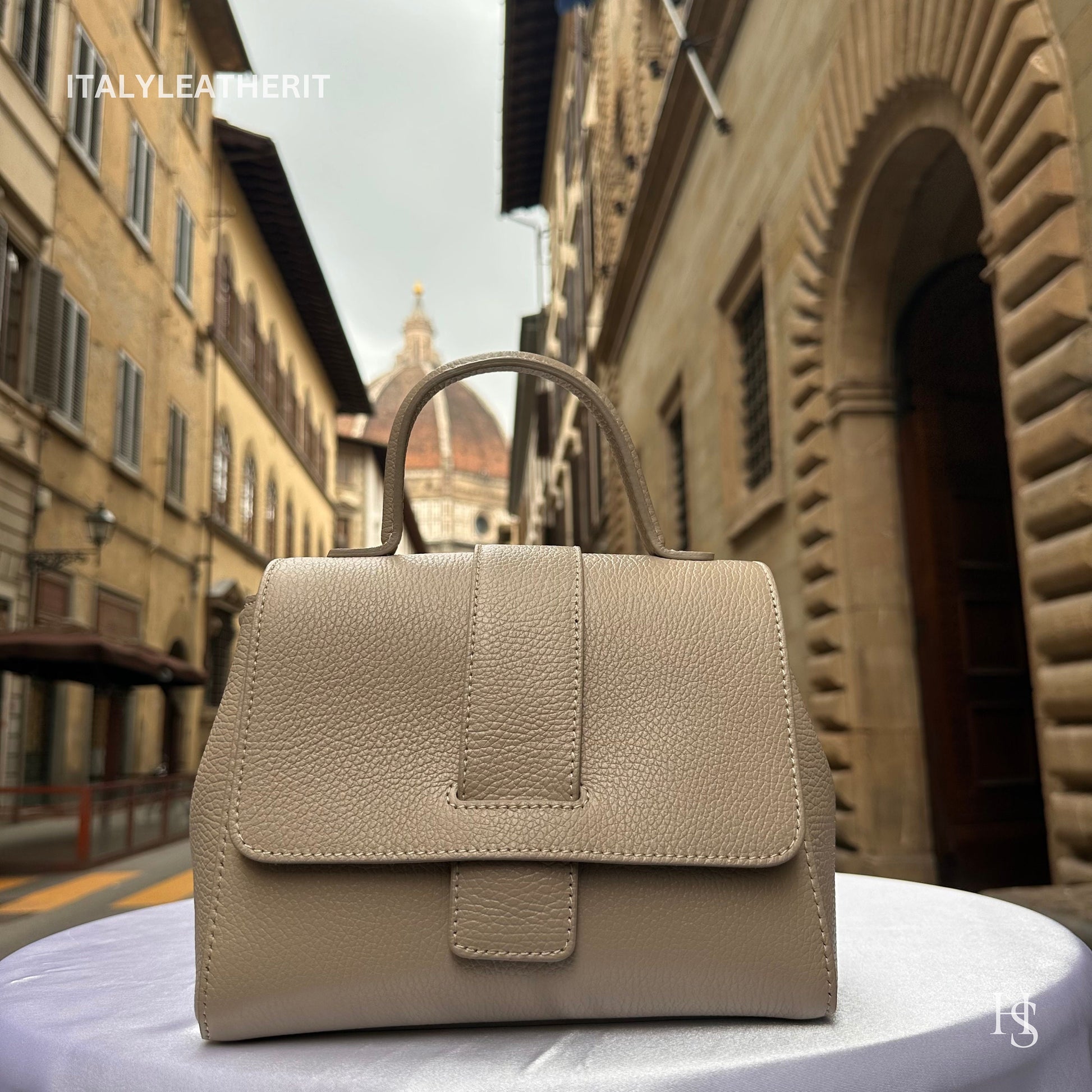 Italian Handmade Leather Bags For Women l l Elegant Leather Tote From Florence, Spacious & Stylish Florentine Tote