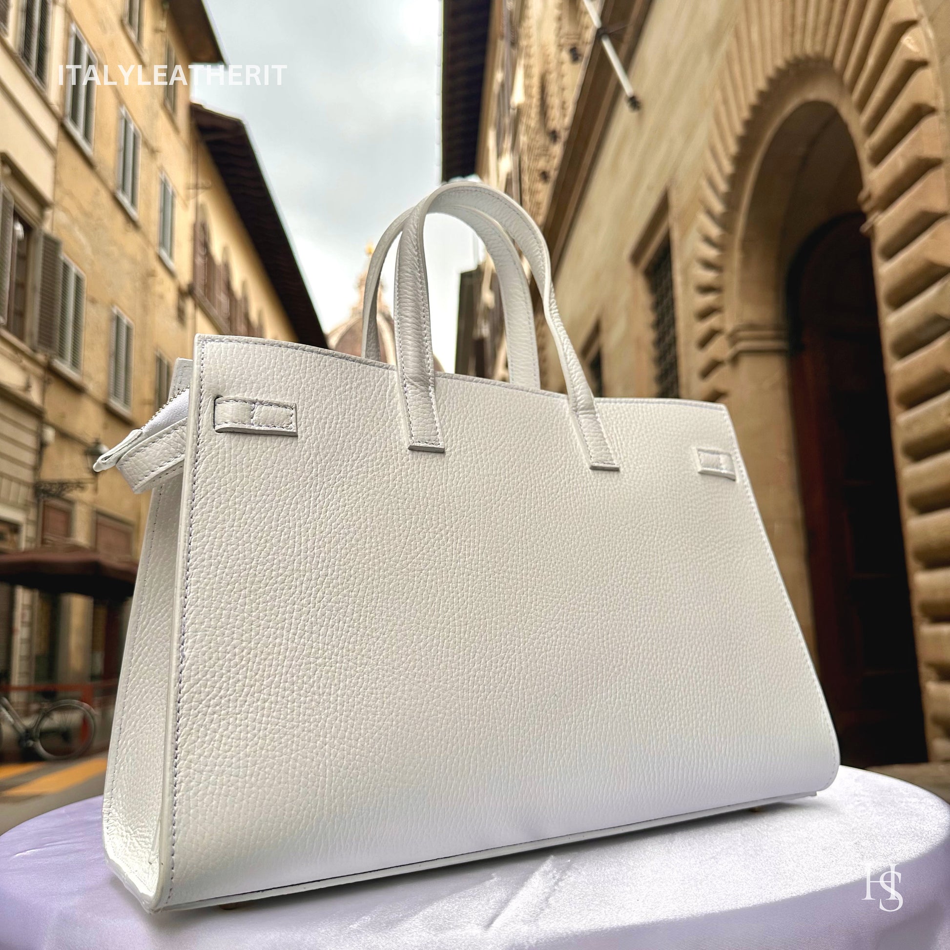 Italian Handmade Leather Bags for Women | Elegant Tote & Purse from Florence, made in Italy