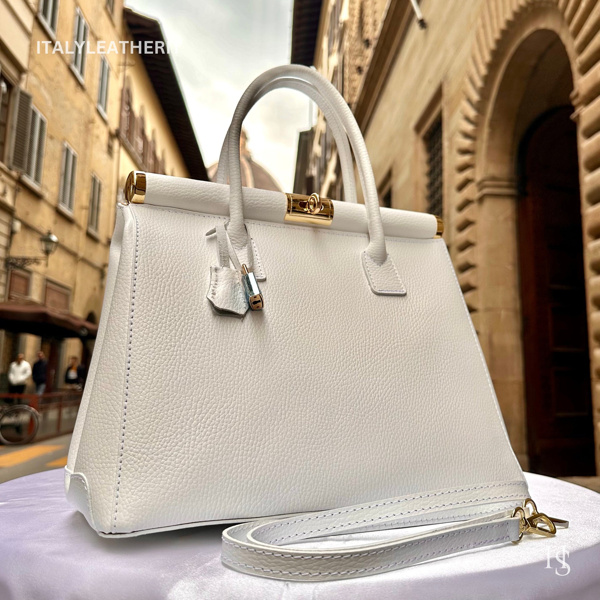 Italian Handmade Leather Bags For Women l Elegant Leather Tote From Florence, white bag, Lock bag