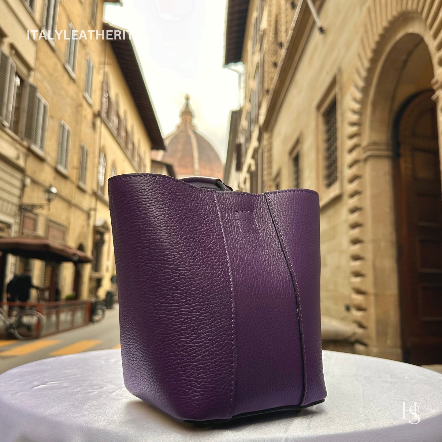 Italian Handmade Leather Bags For Women l l Elegant Leather Tote From Florence, Bucket bag, leather purse
