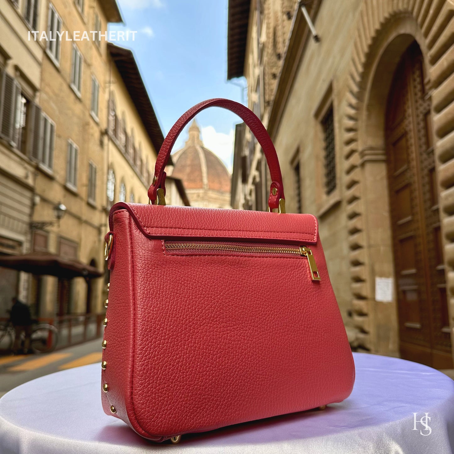 Italian Handmade Leather Bags For Women l l Elegant Leather Tote From Florence with bee-shaped lobster clasp closure