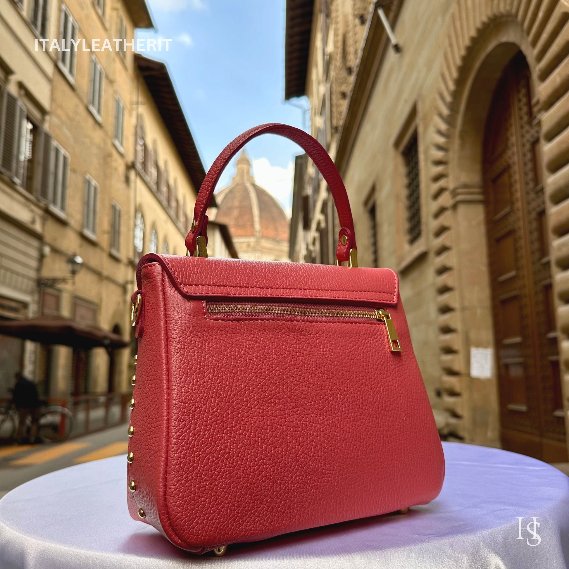 Italian Handmade Leather Bags For Women l l Elegant Leather Tote From Florence with bee-shaped lobster clasp closure