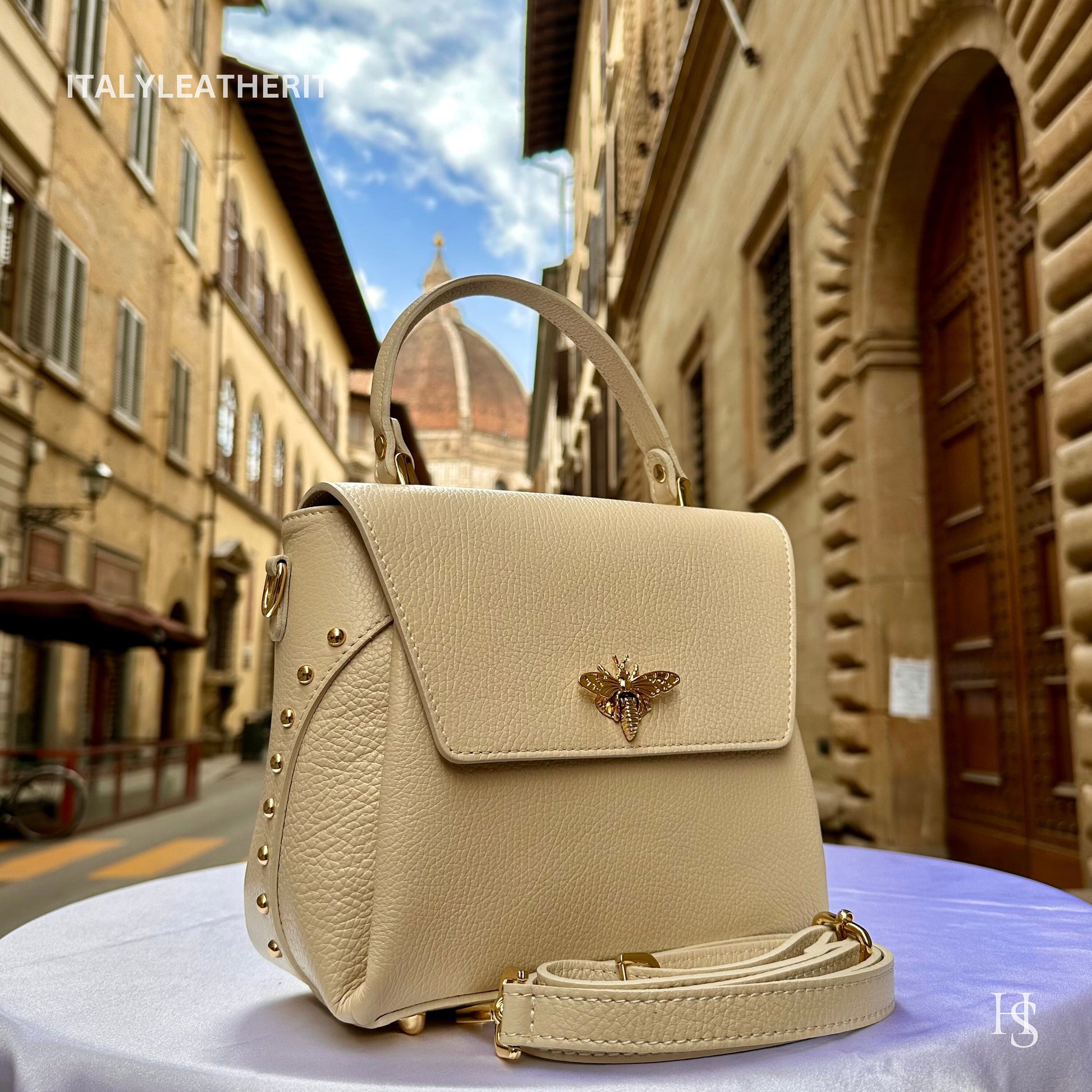 Italian Handmade Leather Bags For Women l l Elegant Leather Tote From Florence with bee-shaped lobster clasp closure