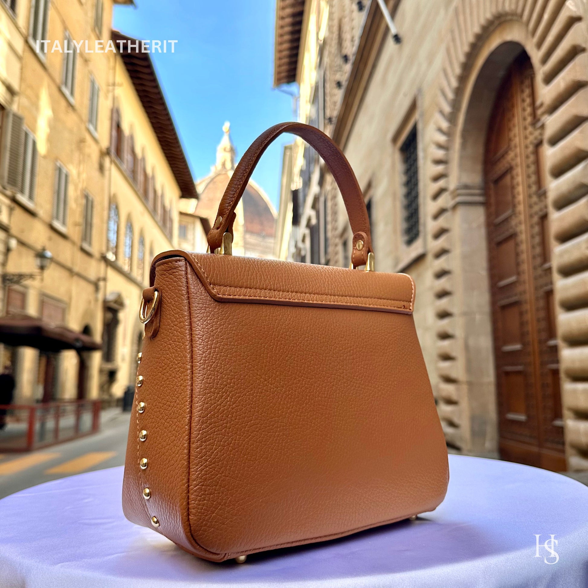 Italian Handmade Leather Bags For Women l l Elegant Leather Tote From Florence with bee-shaped lobster clasp closure