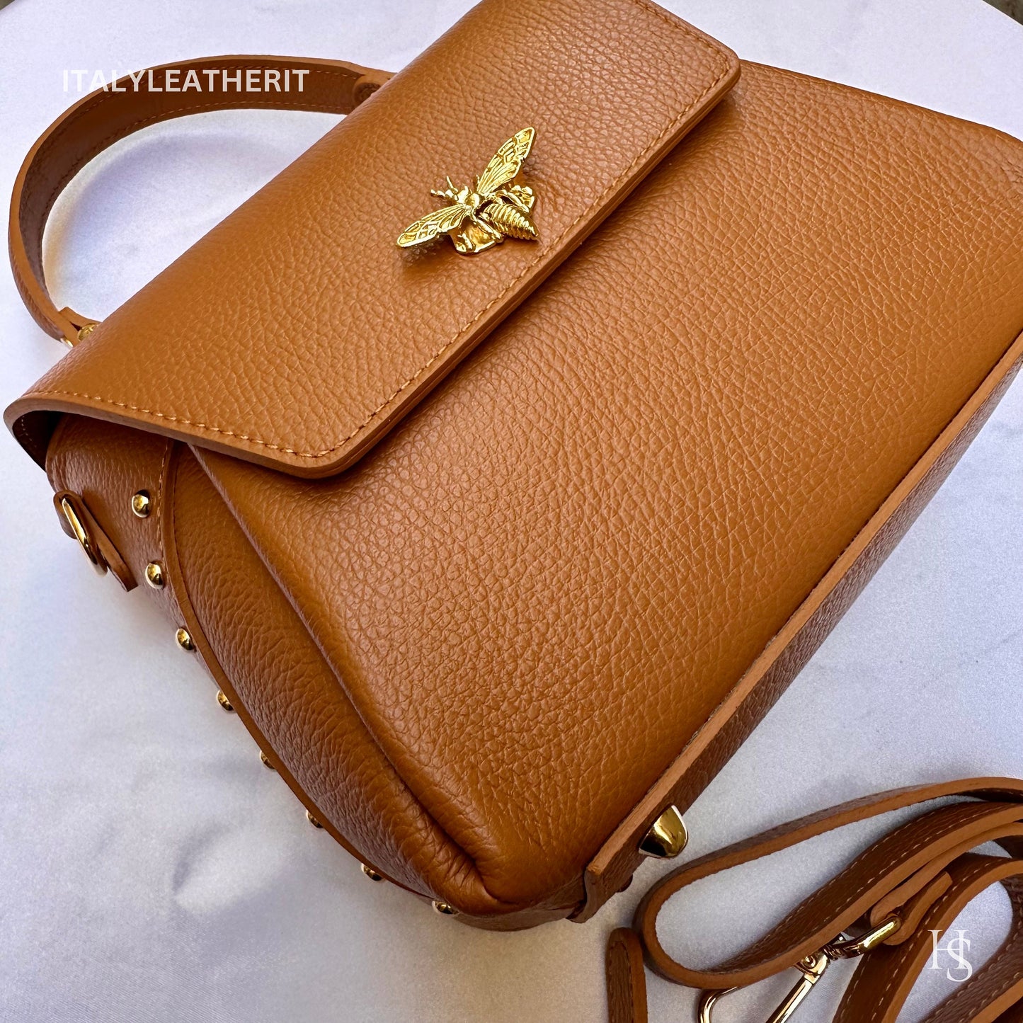 Italian Handmade Leather Bags For Women l l Elegant Leather Tote From Florence with bee-shaped lobster clasp closure