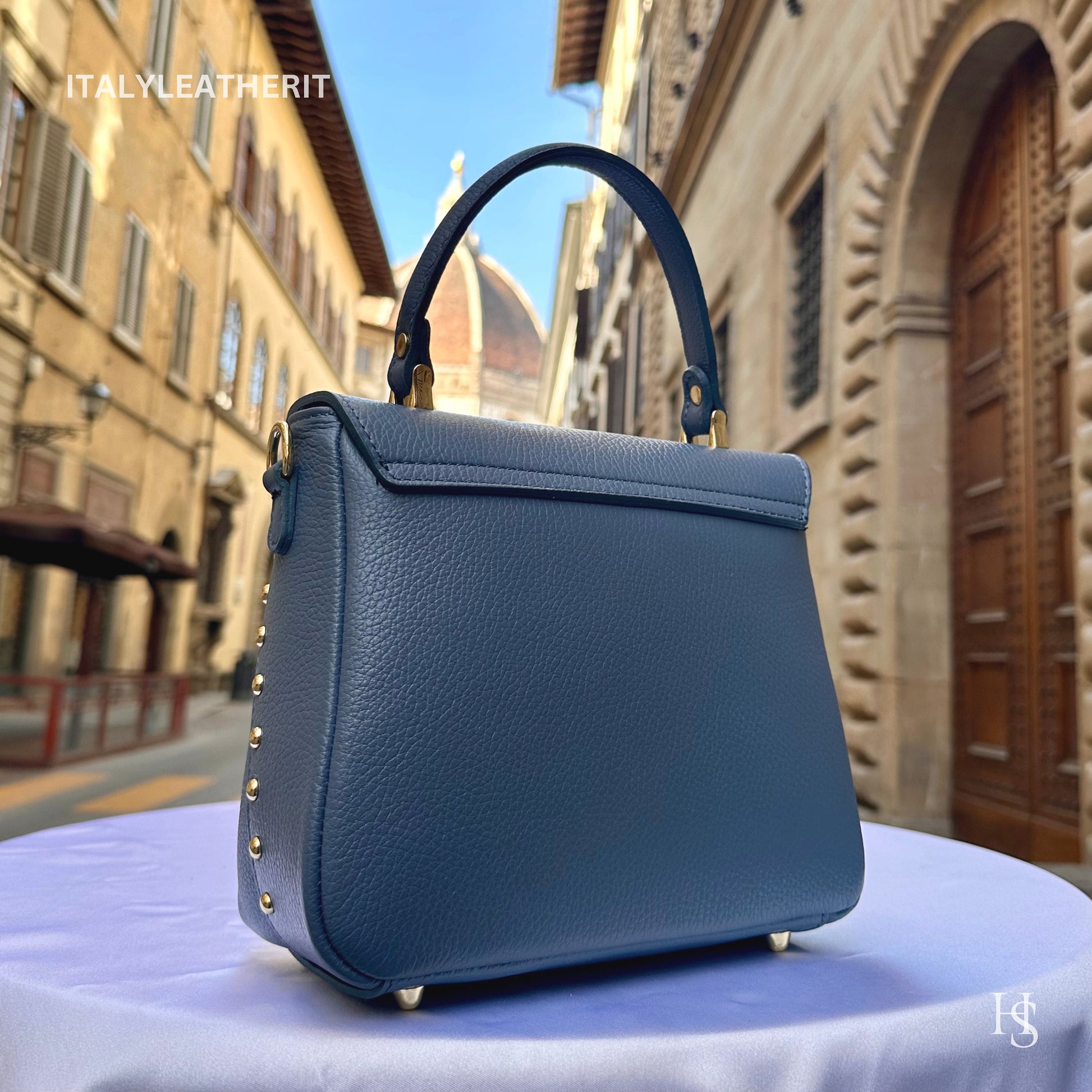 Italian Handmade Leather Bags For Women l l Elegant Leather Tote From Florence with bee-shaped lobster clasp closure