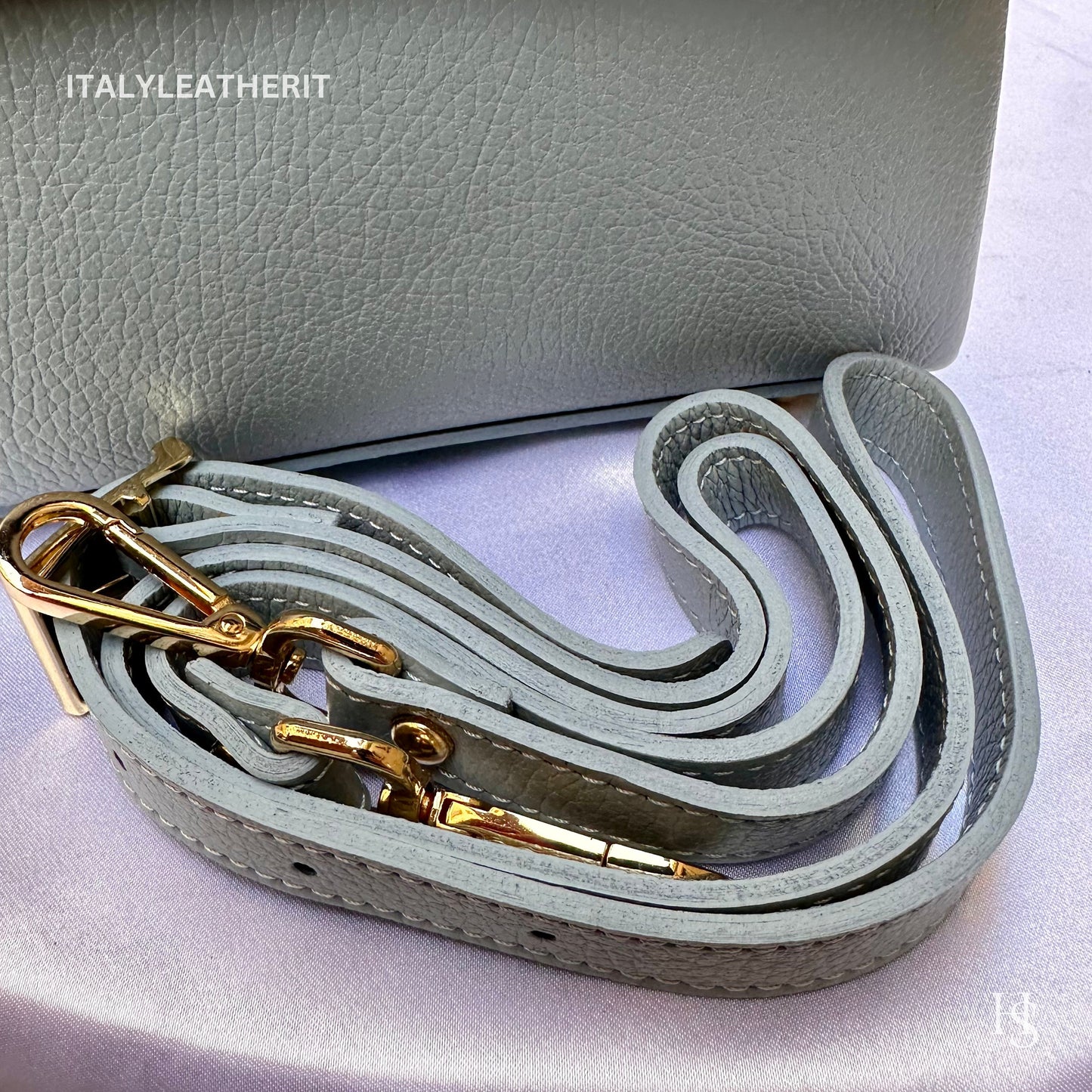 Italian Handmade Leather Bags For Women l l Elegant Leather Tote From Florence with bee-shaped lobster clasp closure