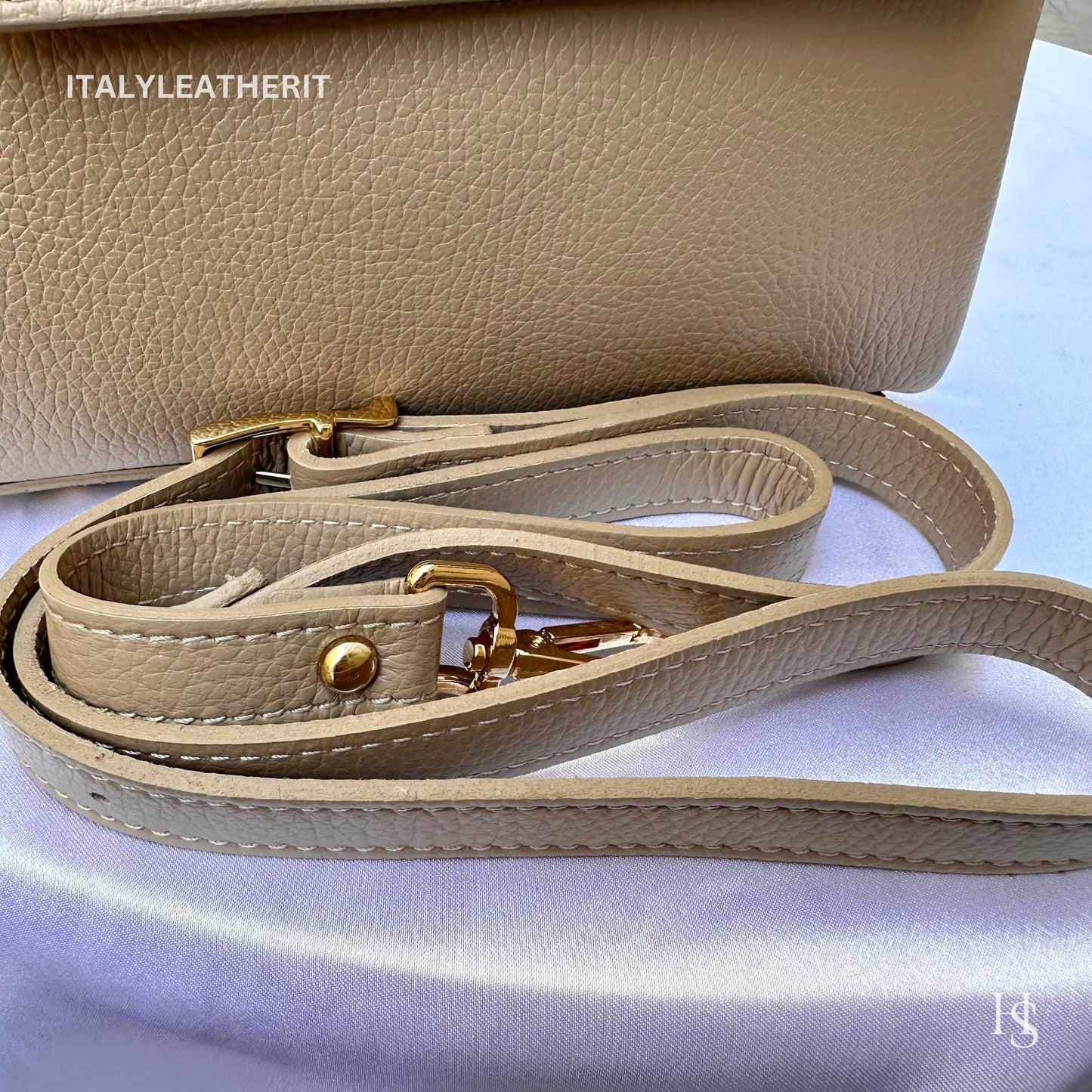Italian Handmade Leather Bags For Women l l Elegant Leather Tote From Florence with bee-shaped lobster clasp closure