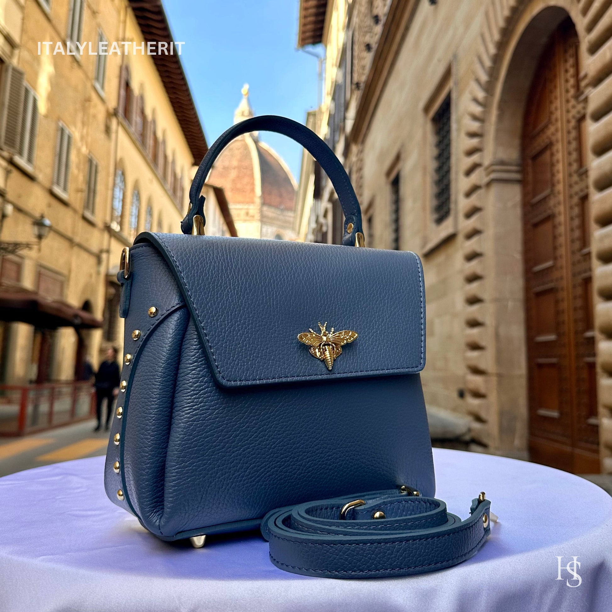 Italian Handmade Leather Bags For Women l l Elegant Leather Tote From Florence with bee-shaped lobster clasp closure