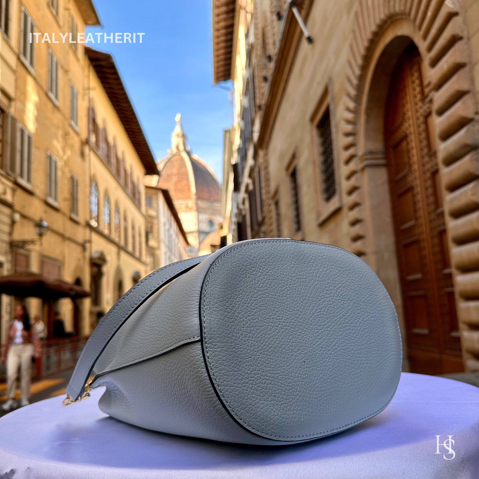 Italian Handmade Leather Bags For Woman l Elegant Leather Tote From Florence | Made in Italy, Bucket bag, light blue