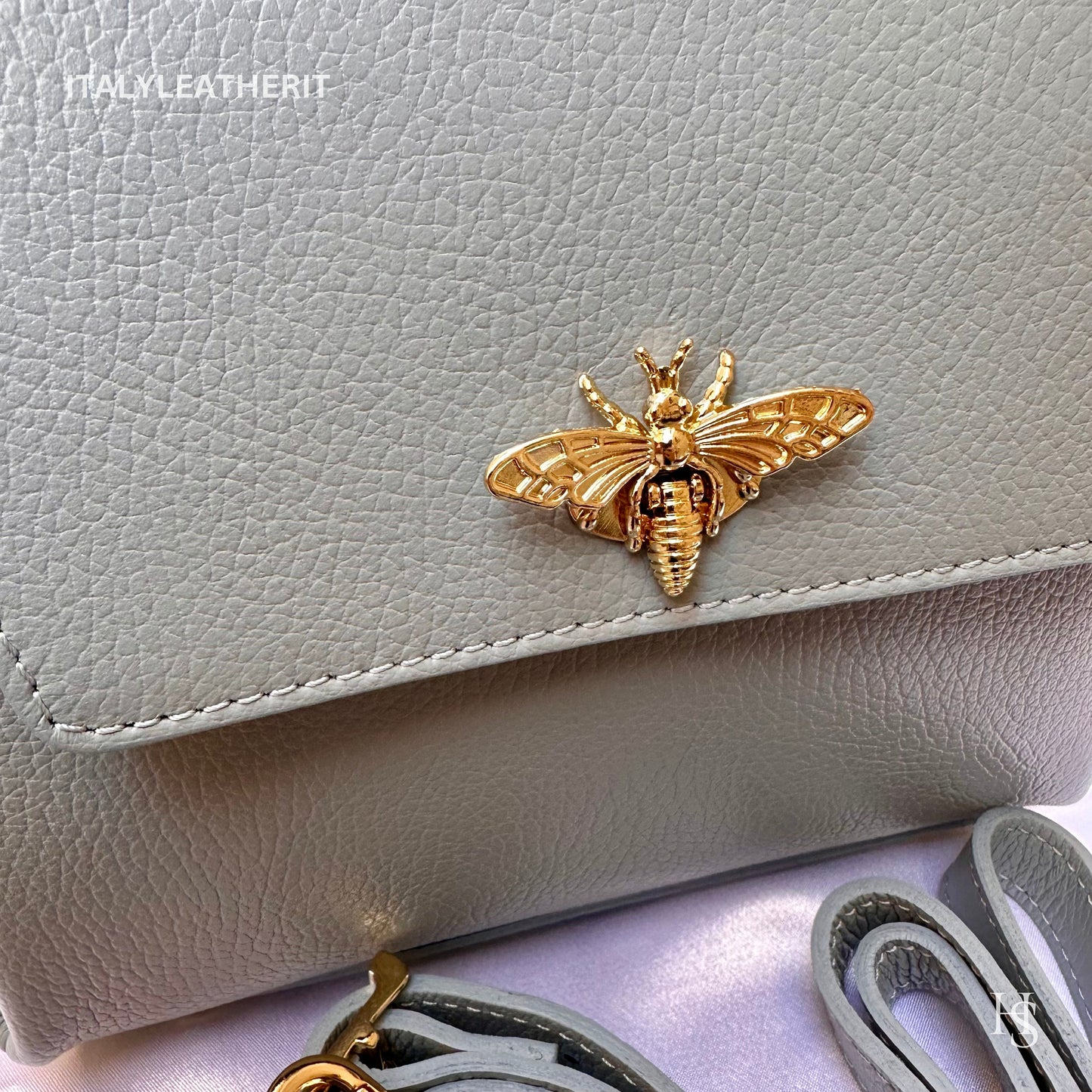 Italian Handmade Leather Bags For Women l l Elegant Leather Tote From Florence with bee-shaped lobster clasp closure